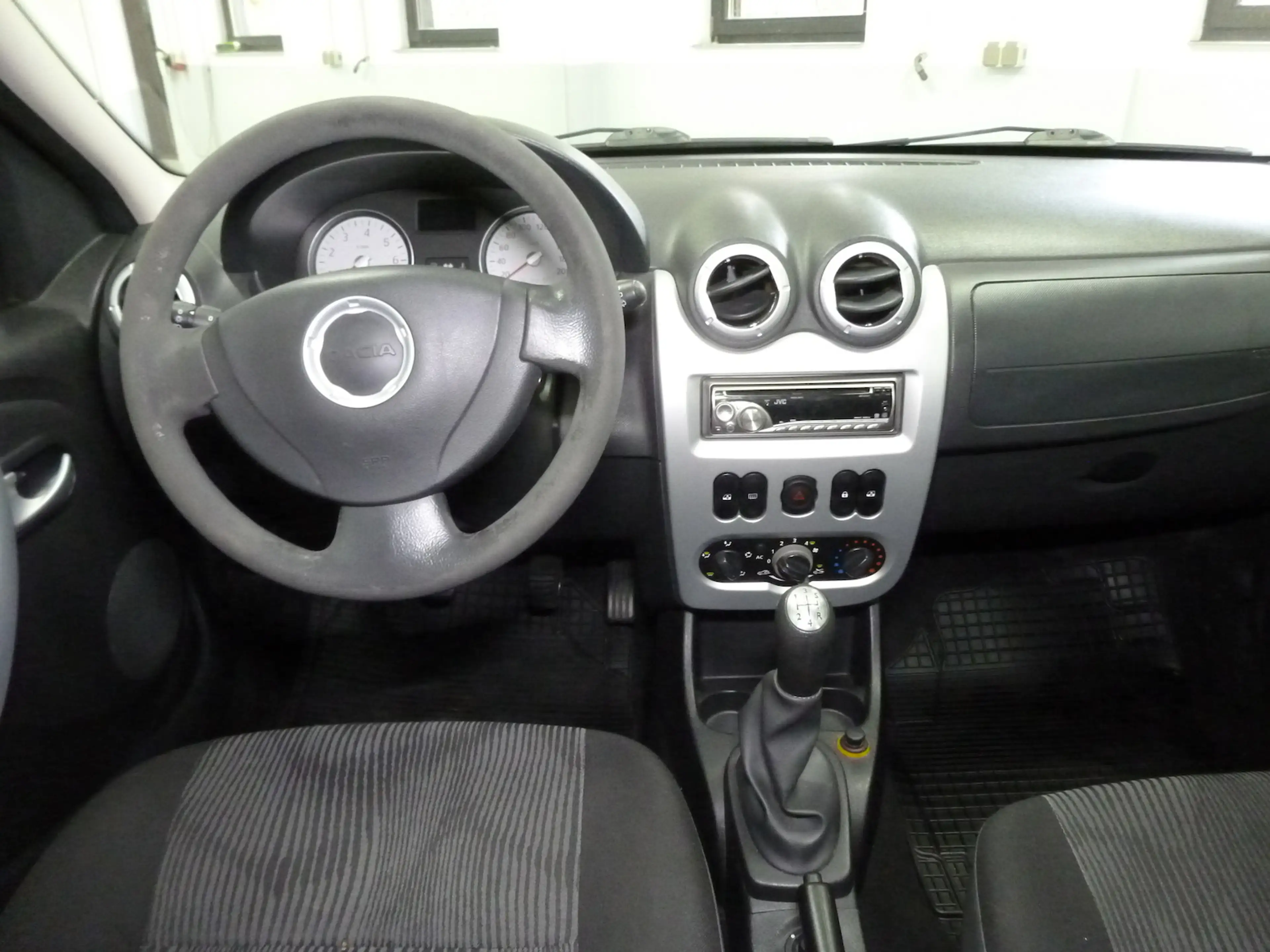 Dacia Logan Laureate1.Hand Scheckheft 24 Mo.Garantie — photo 14