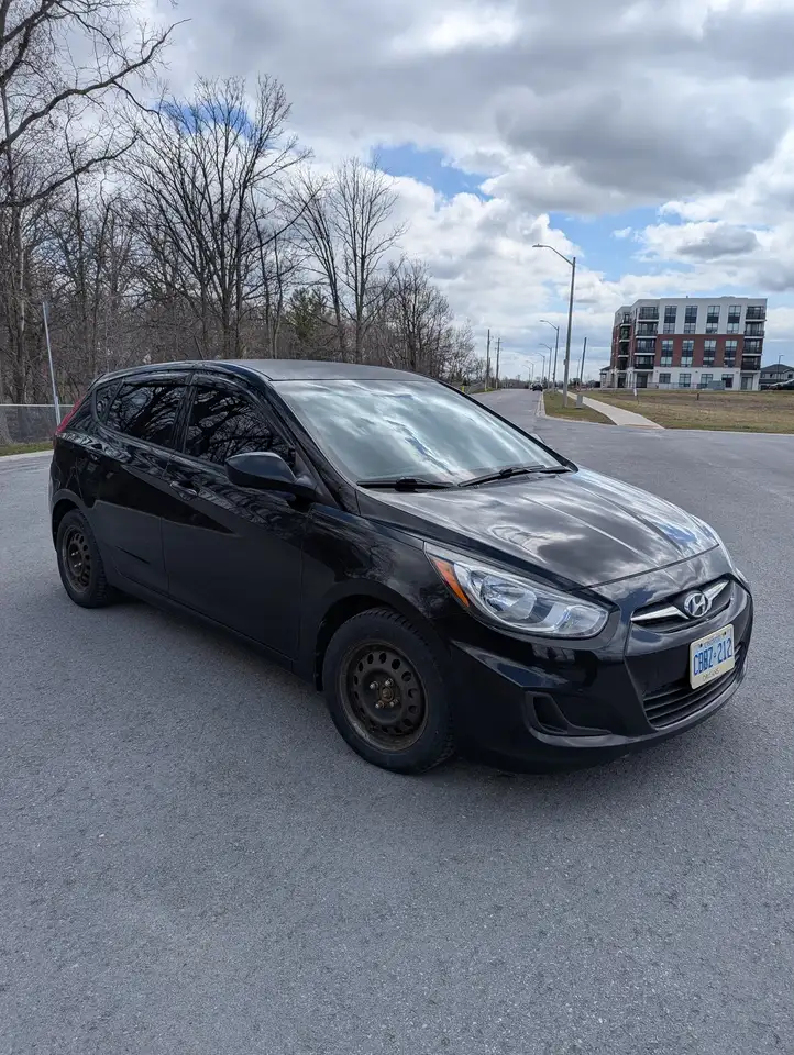 2013 Hyundai ACCENT