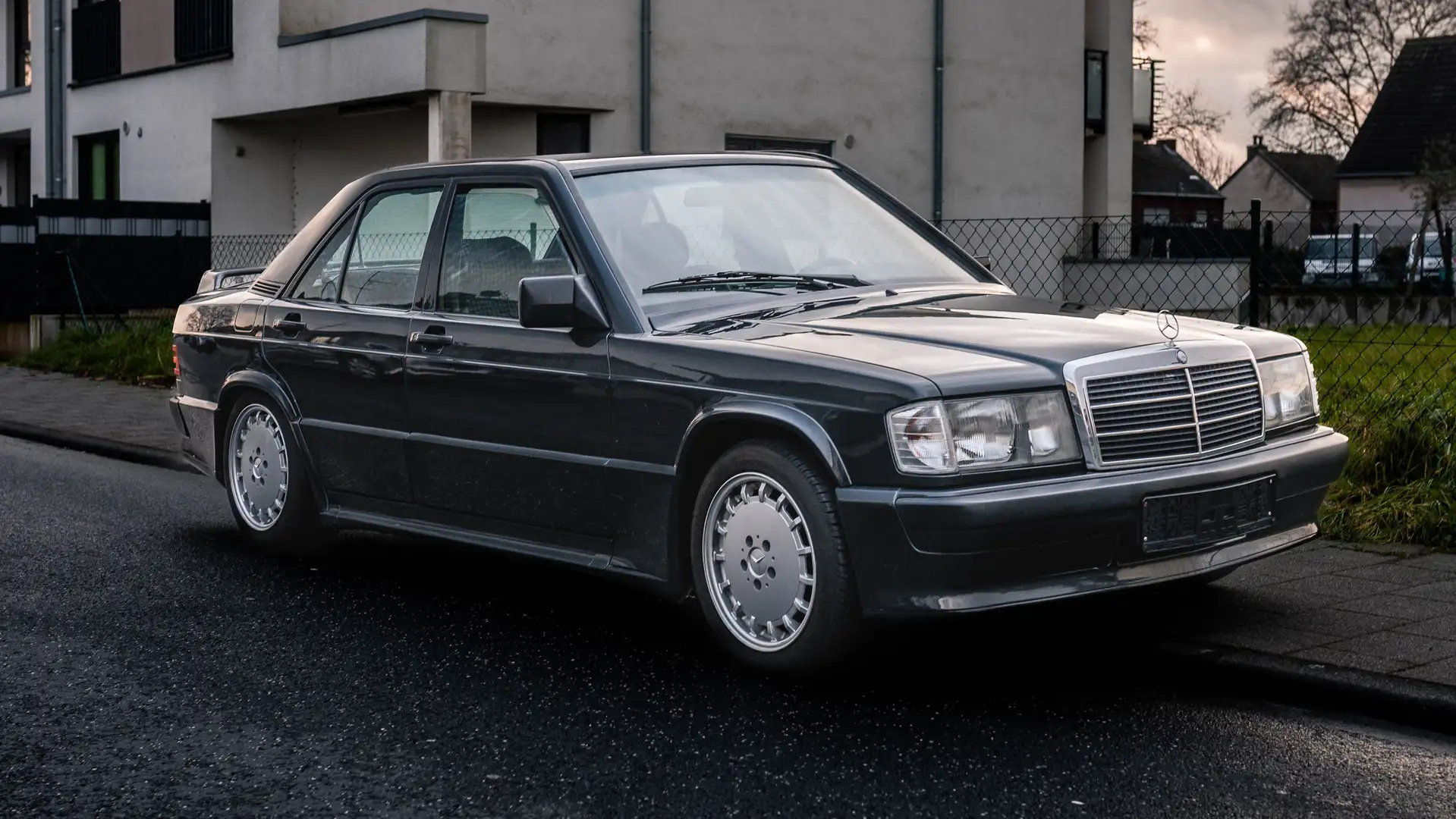 Mercedes-Benz 190 190+E+2.3-16 Black - 2