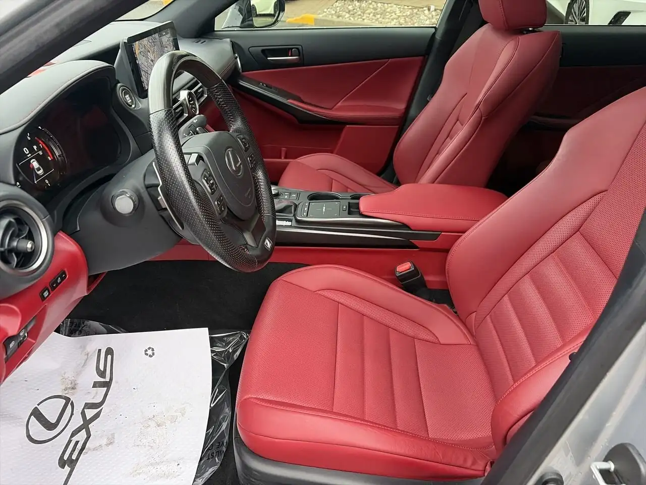 Lexus IS снимка Lexus IS