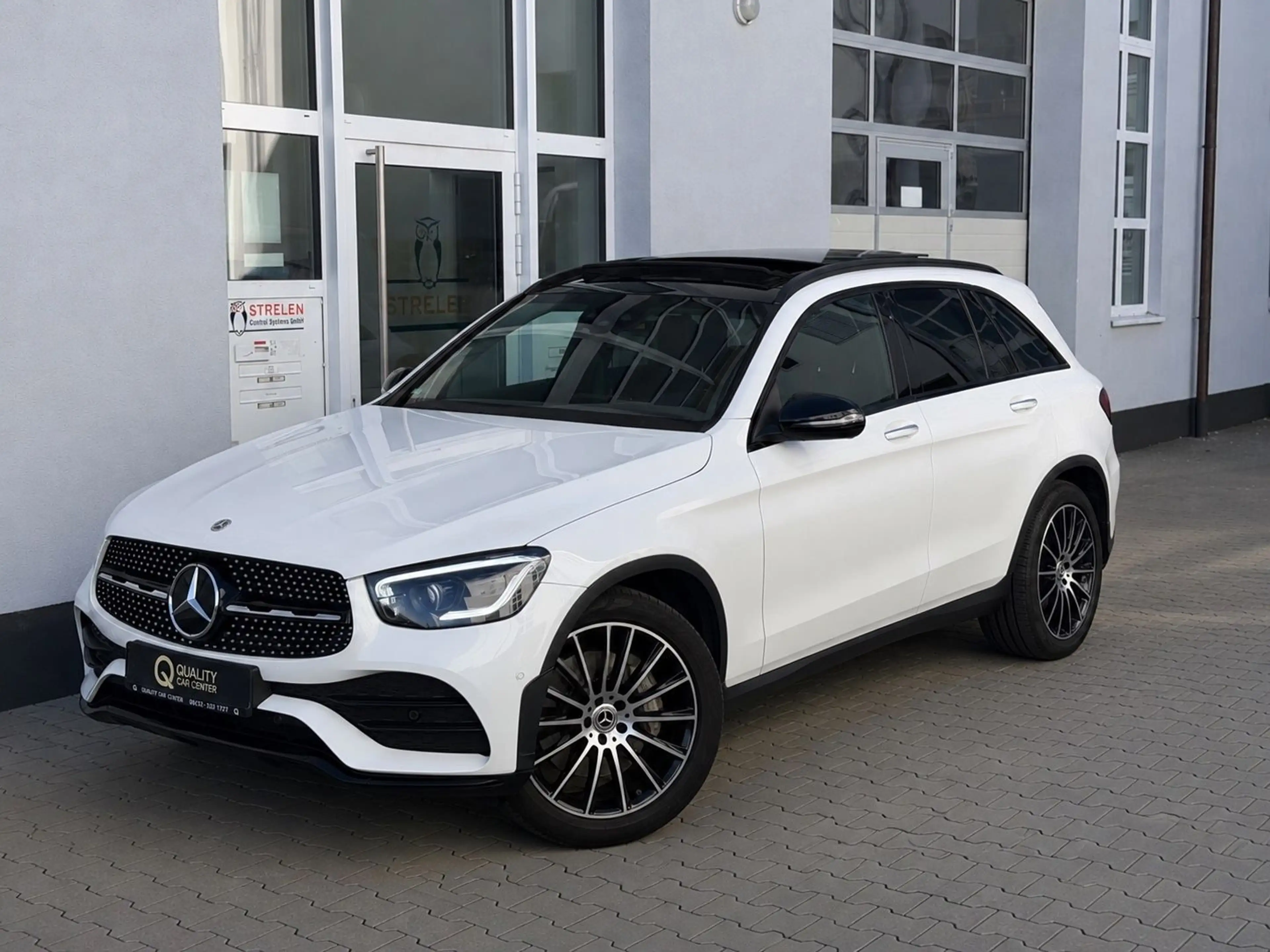 Mercedes-Benz GLC 400 d 4Matic 9G AMG NIGHT *AHK*PANO*KAMERA* — photo 2