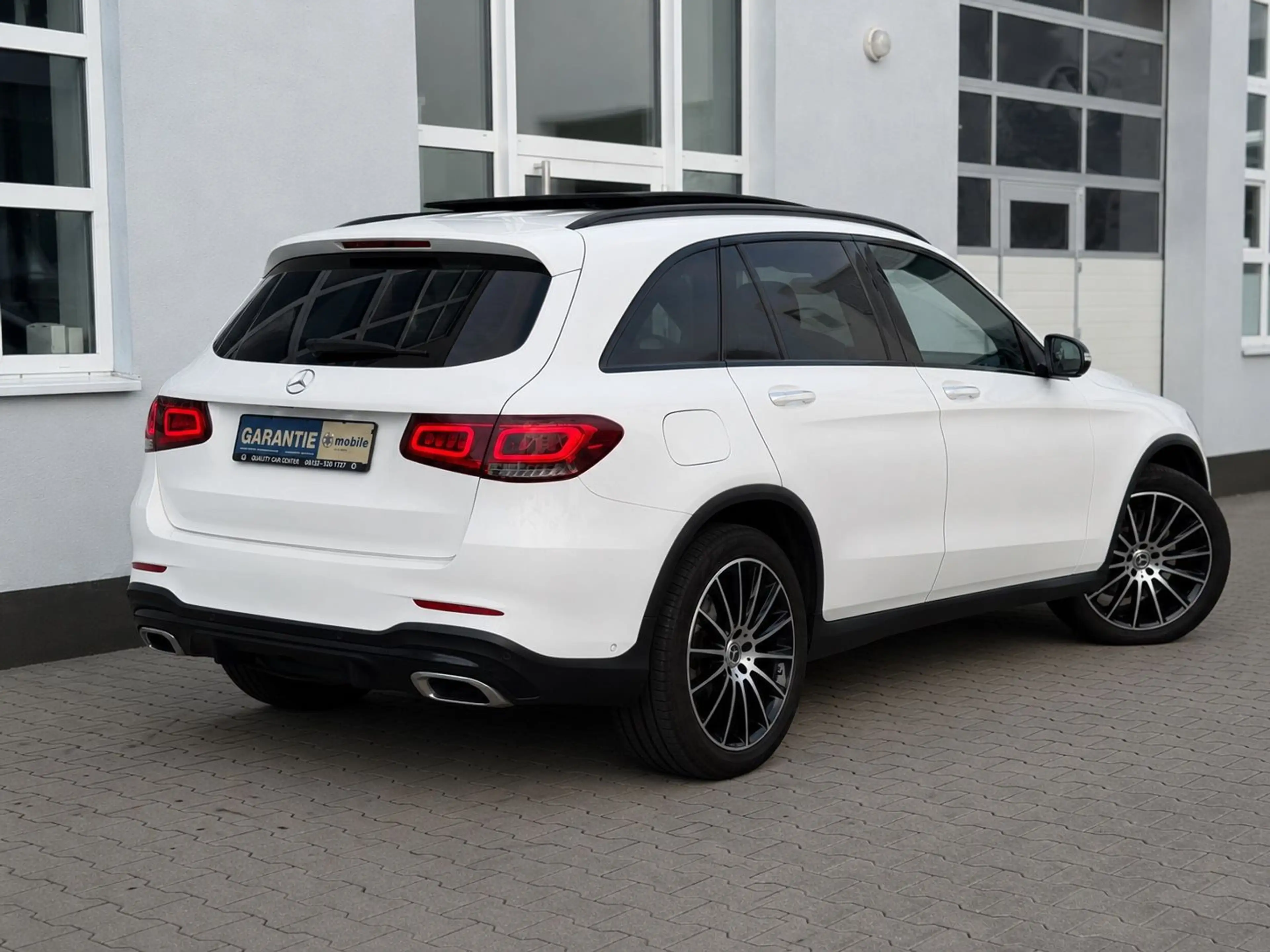 Mercedes-Benz GLC 400 d 4Matic 9G AMG NIGHT *AHK*PANO*KAMERA* — photo 3