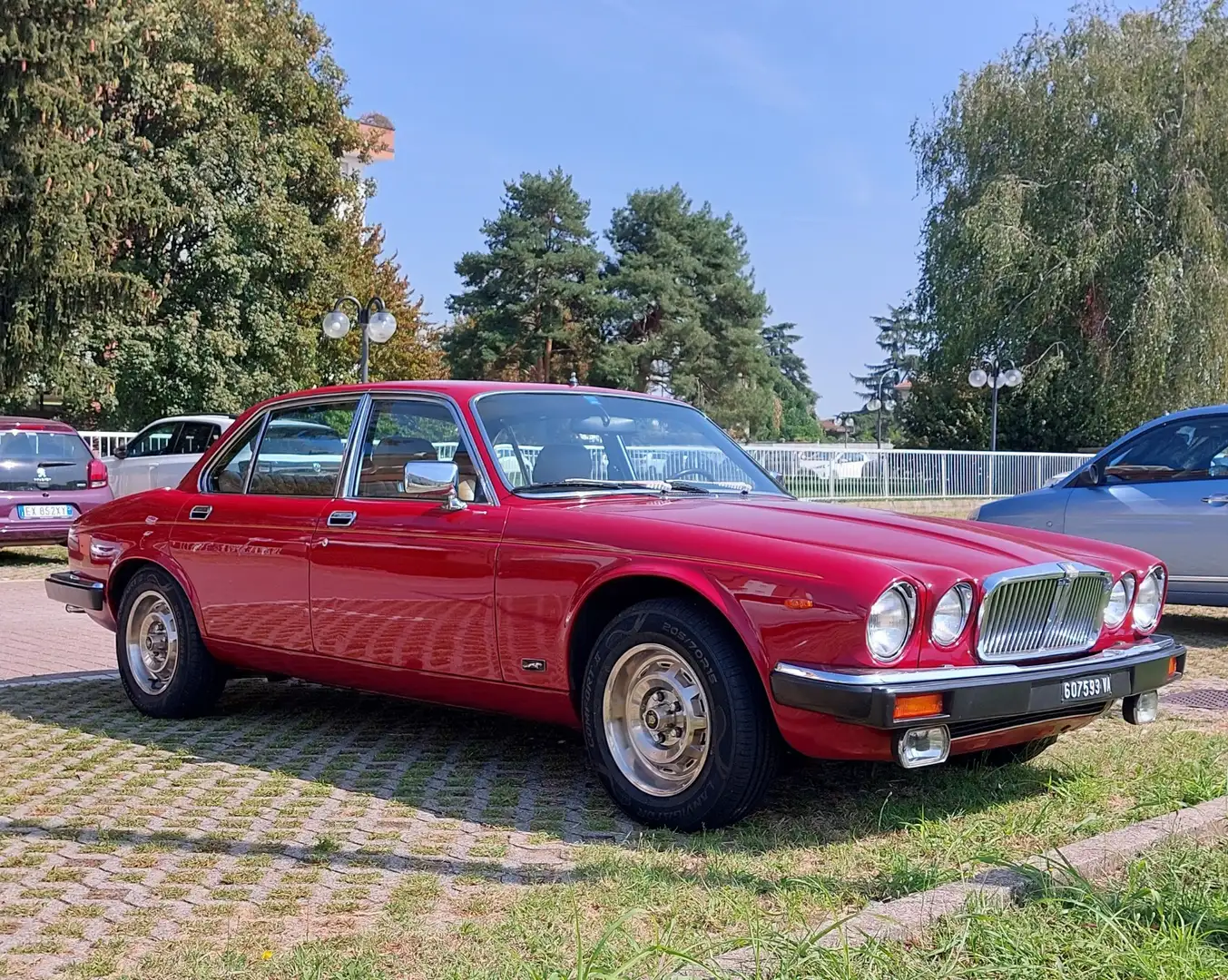 Jaguar XJ12 5.3 - 1