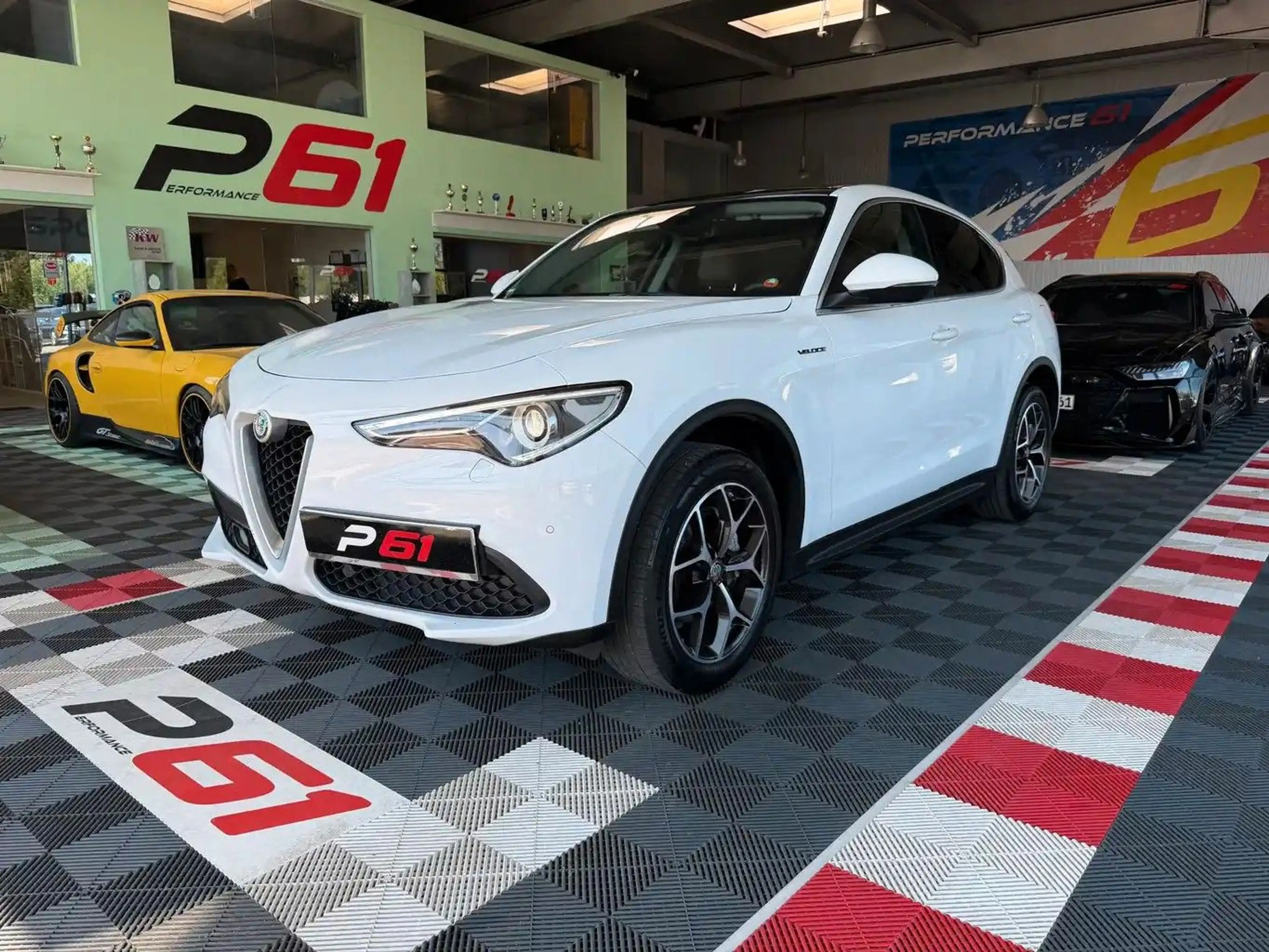 Alfa Romeo Stelvio Super Q4/ Veloce/Pano/ AHK/Memory Sitze