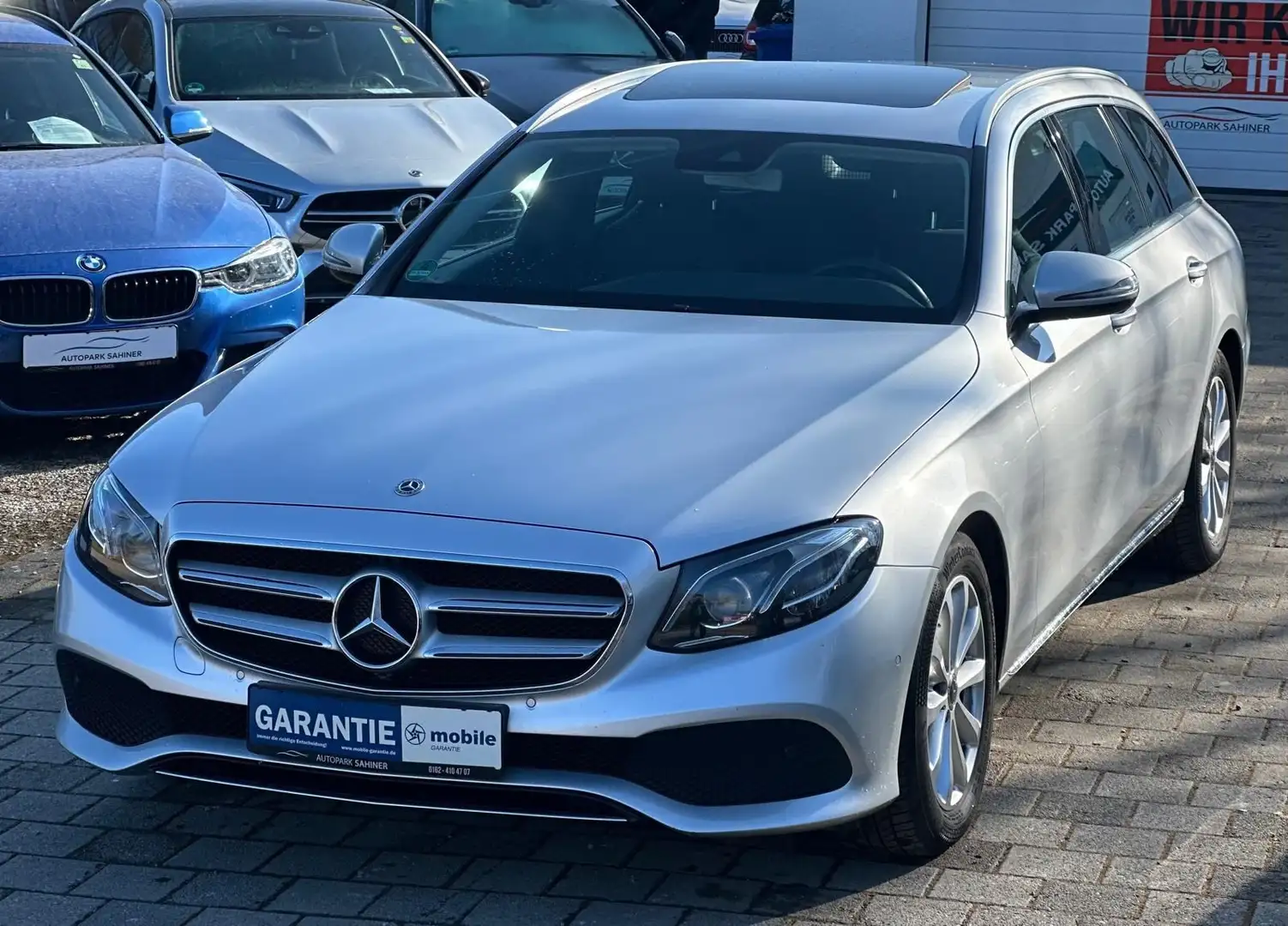 Mercedes-Benz E 220 d 4-MATIC/TOP/AVANTGARDE/SD Silber - 2