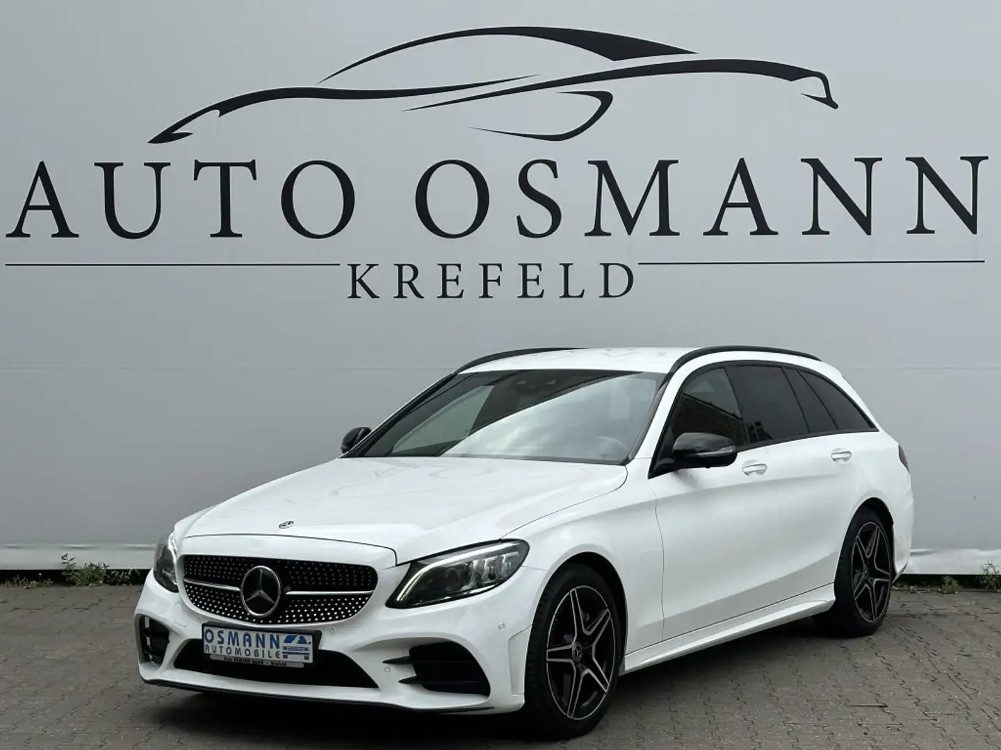 Mercedes-Benz C 300 d T 4Matic 9G-TRONIC AMG Line   Distronic+ Bílá - 1