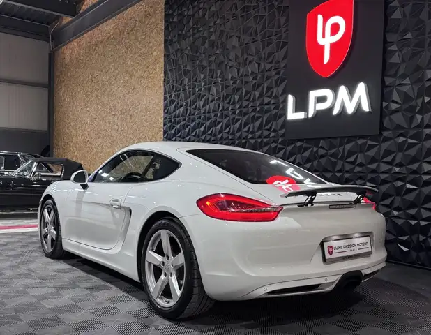 Porsche Cayman view 4