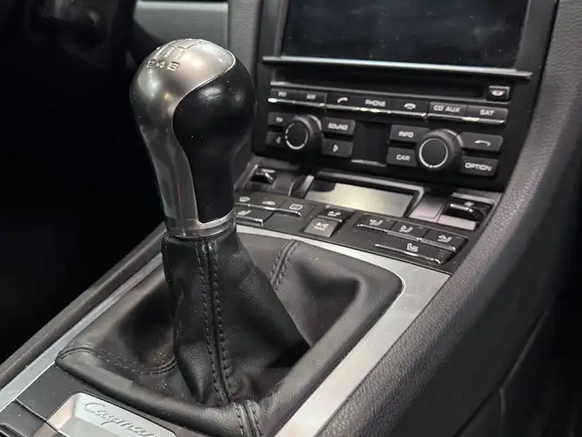 Porsche Cayman view 14