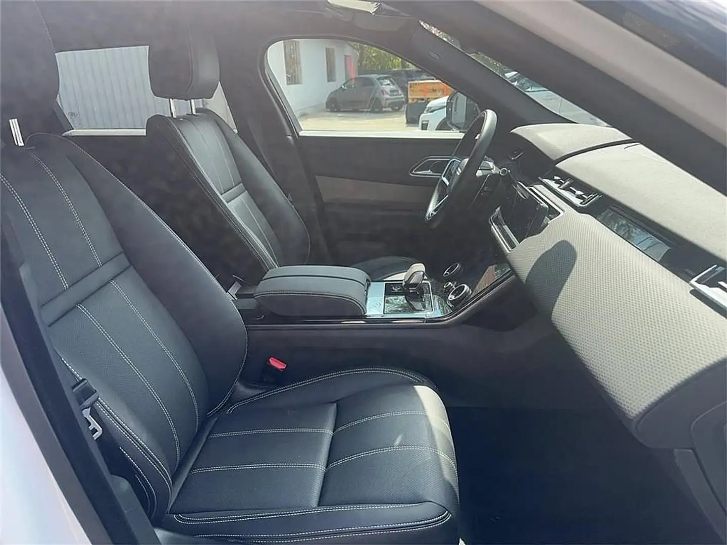 Land Rover Range Rover Velar P400e PHEV Allrad S Aut. Weiß - 2
