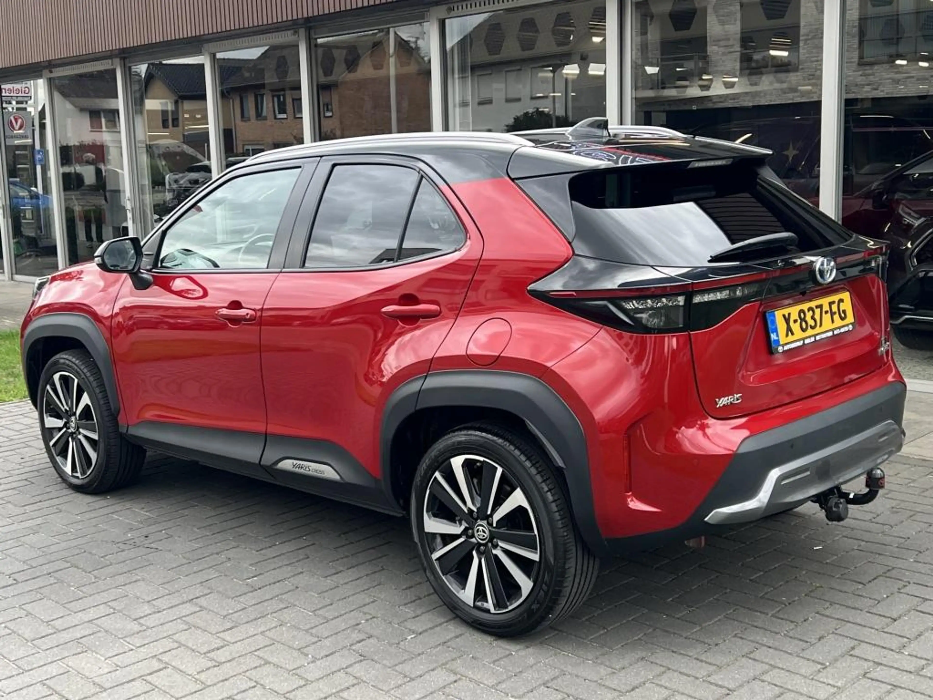 Toyota Yaris Cross 1.5 Hybrid Launch Edition | Trekhaak, JBL, Panoram — photo 14