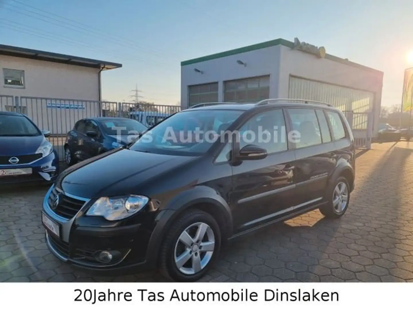 Volkswagen Cross Touran 2.0 TDI DPF DSG"Leder"Xenon"Navi"AHK... Negro - 1