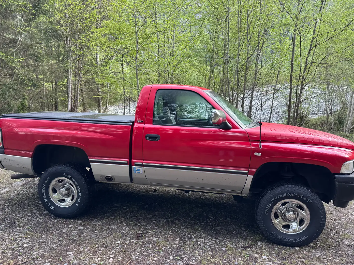 Dodge RAM Rot - 1