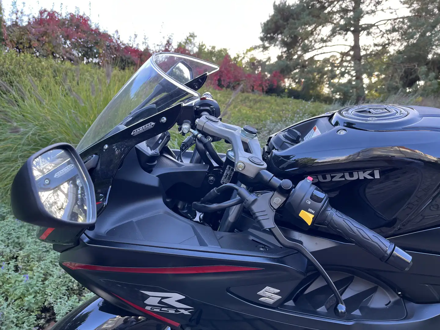 Suzuki GSX-R 125 RLM4 ABS Negro - 2