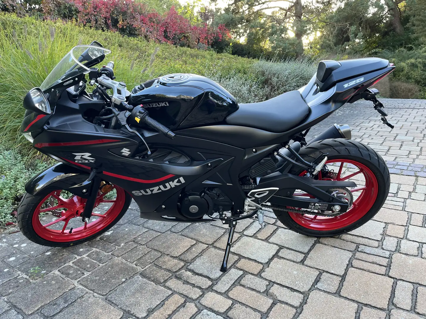 Suzuki GSX-R 125 RLM4 ABS Negro - 1