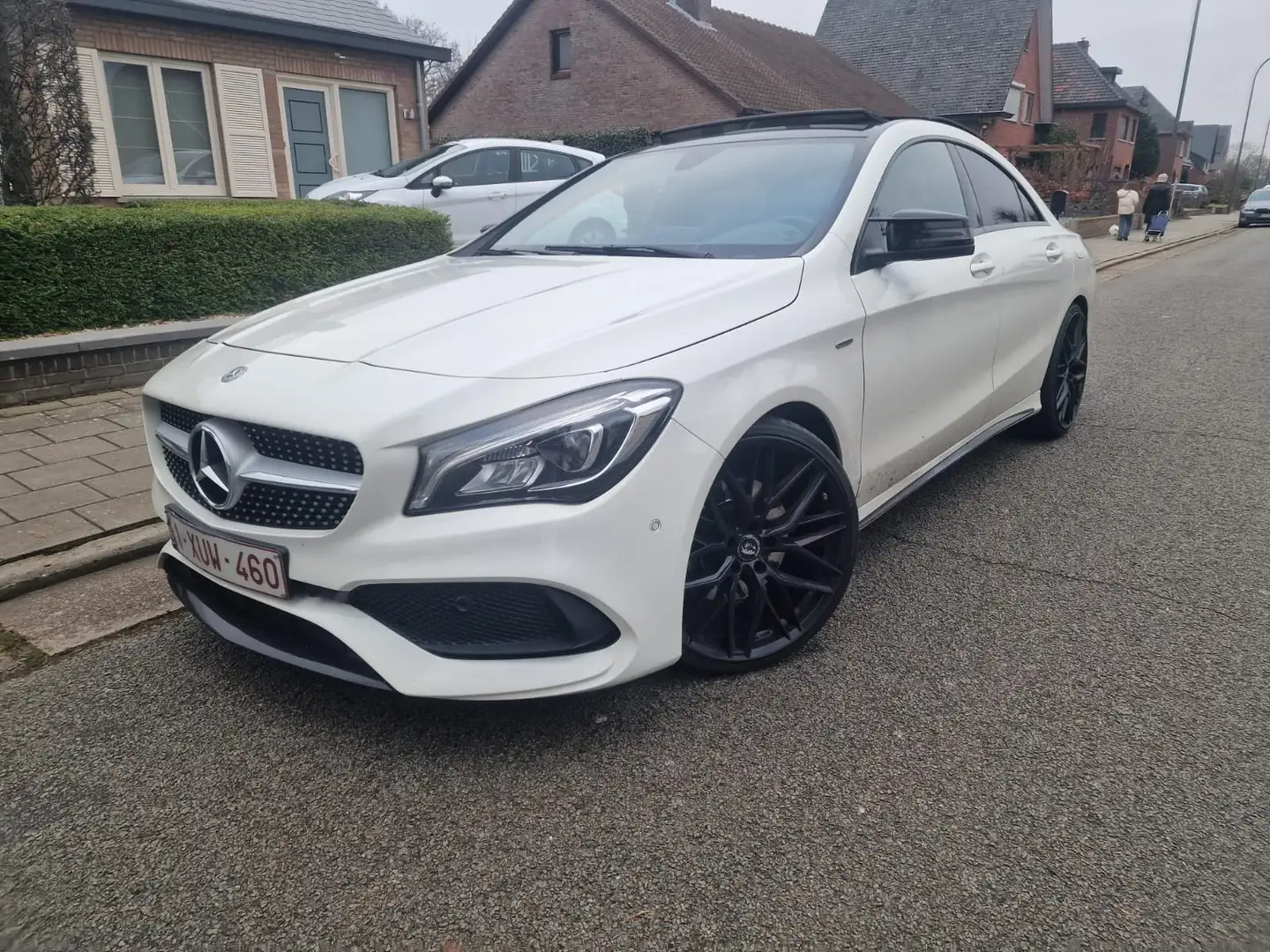 Mercedes-Benz CLA 220 d7G-DTC AMG Line Edition - 2