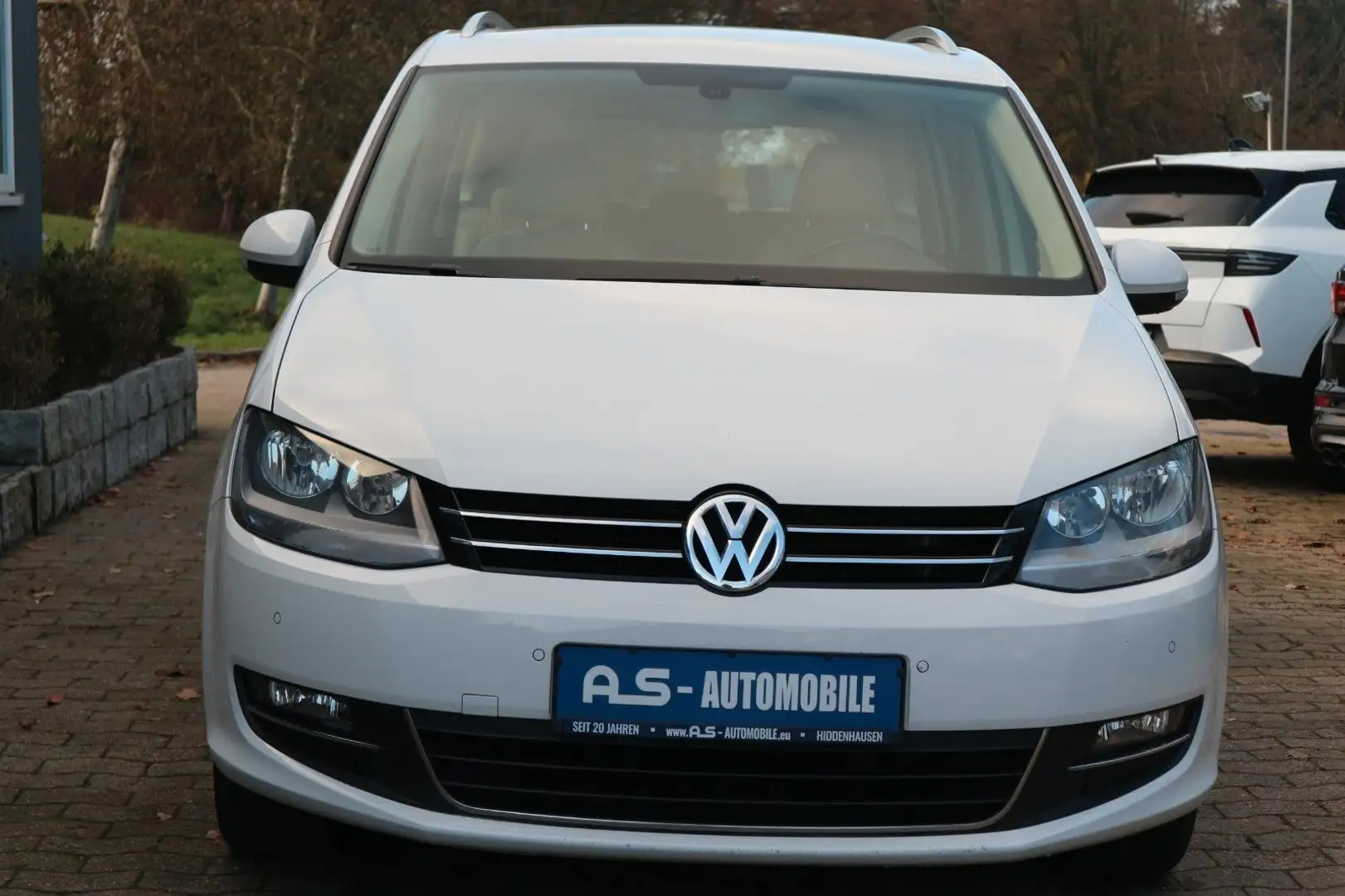 Volkswagen Sharan Highline BMT *7-SITZER/NAV/ALCANTARA/AHK* Alb - 2