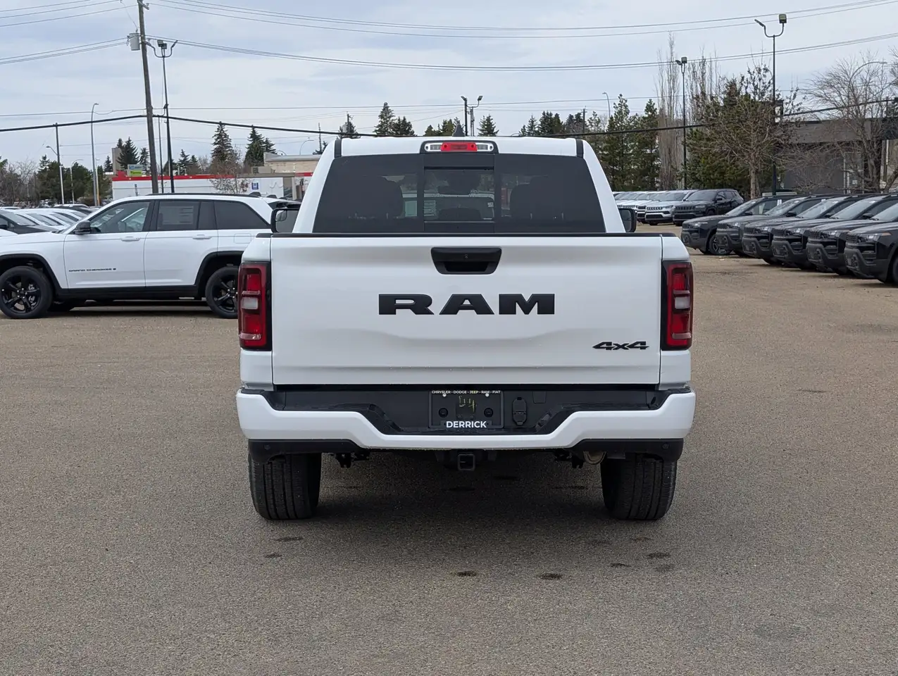 RAM 1500 снимка RAM 1500