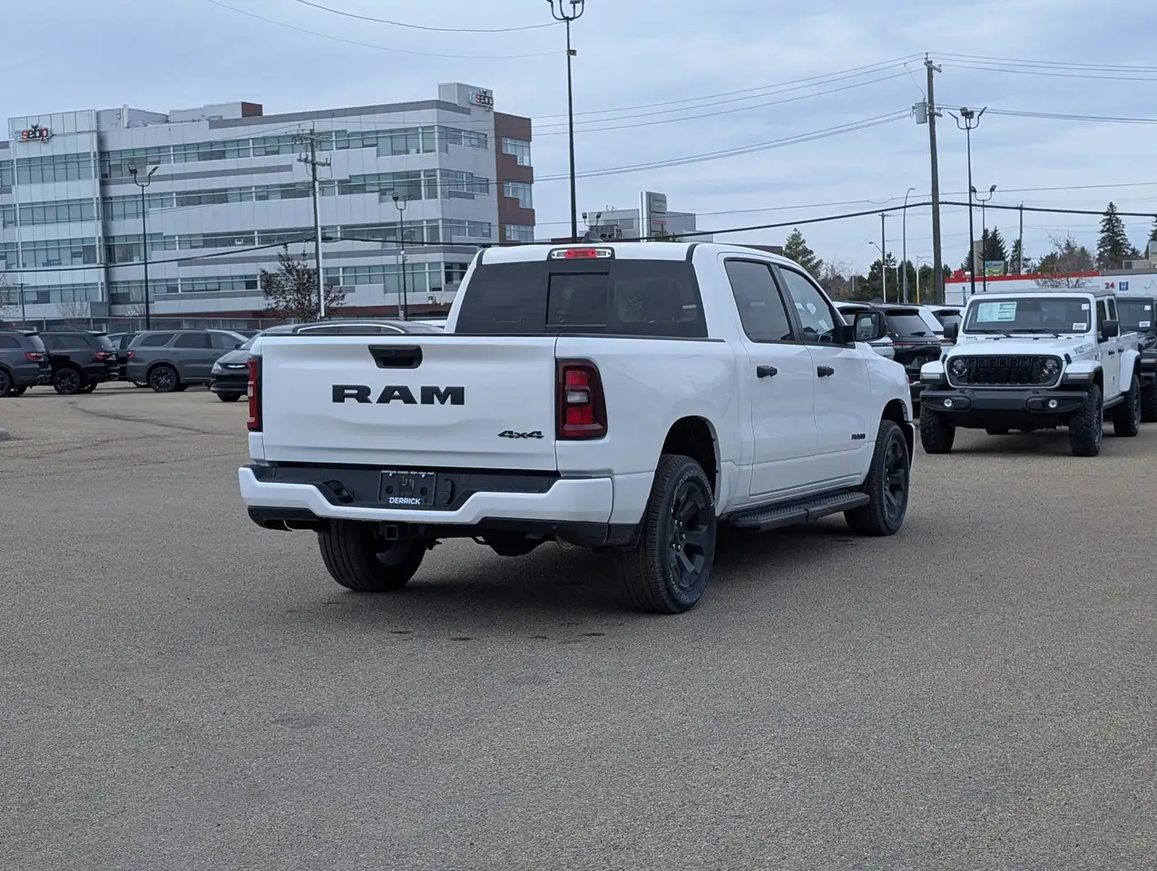 RAM 1500 снимка RAM 1500