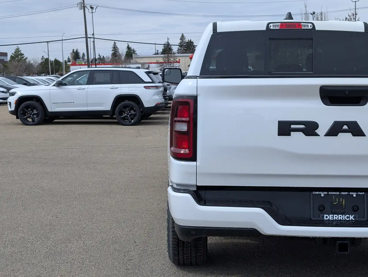 RAM 1500 снимка RAM 1500
