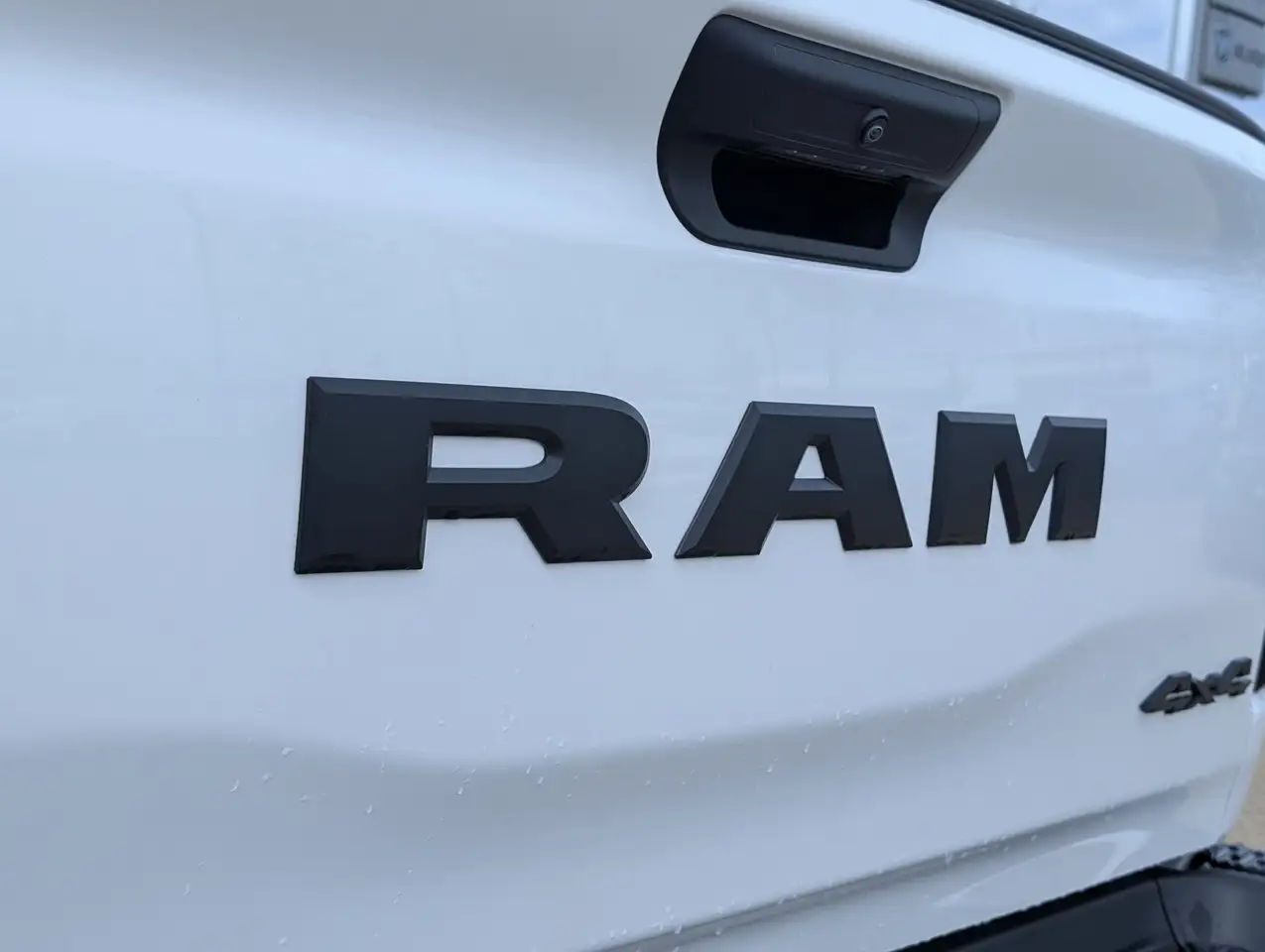 RAM 1500 снимка RAM 1500