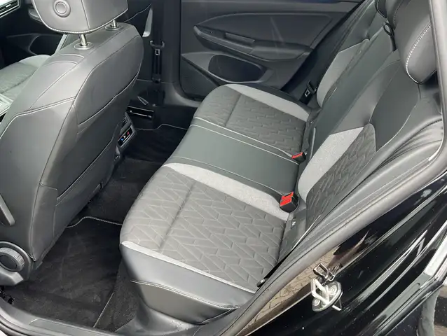 Volkswagen Golf view 15