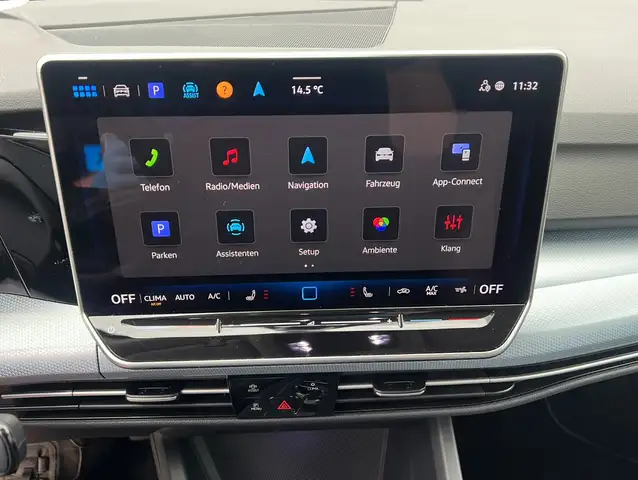 Volkswagen Golf view 12