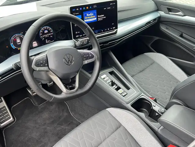 Volkswagen Golf view 10