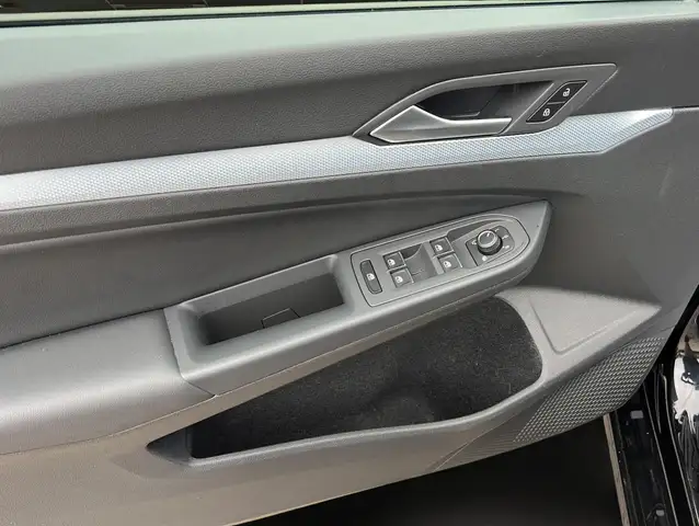 Volkswagen Golf view 9