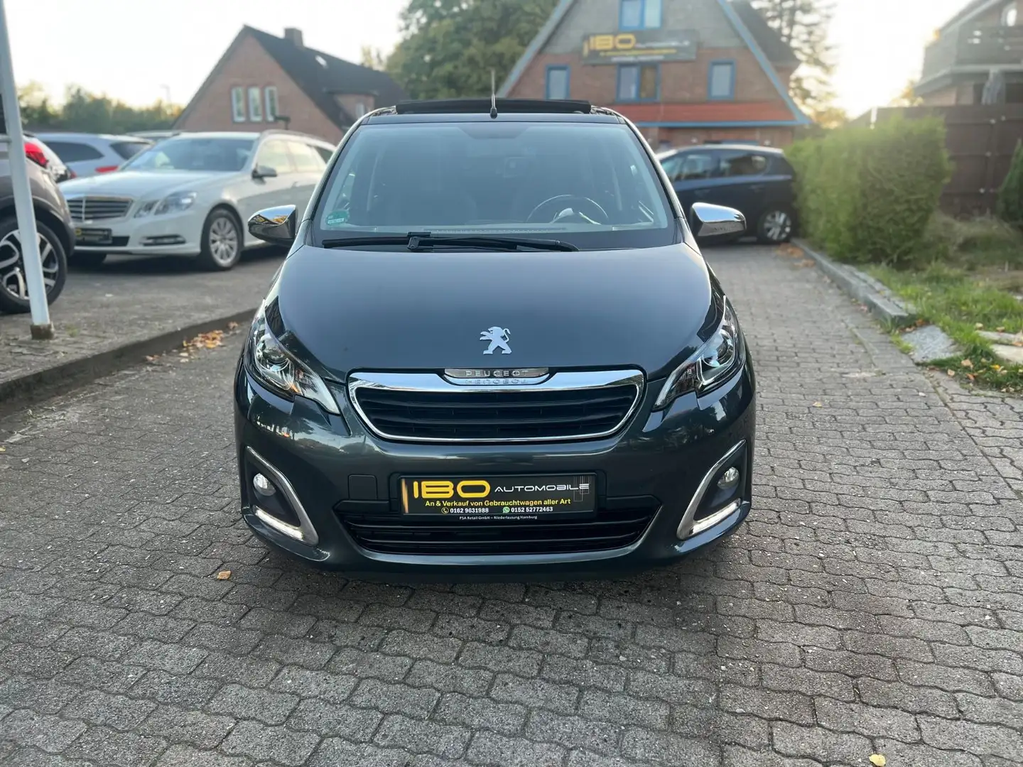 Peugeot 108 TOP Style +SD+Sitzh+R-Kamera+AHK+BT+GJR+ Grau - 2