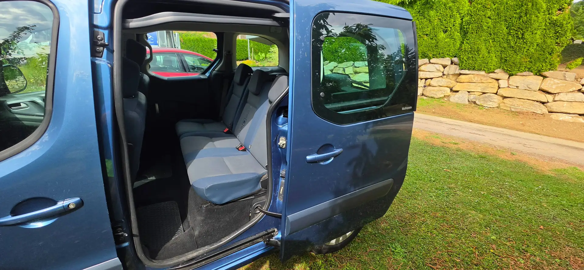 Citroen Berlingo Berlingo 1,6 HDi 90 emotion FAP emotion Blau - 1