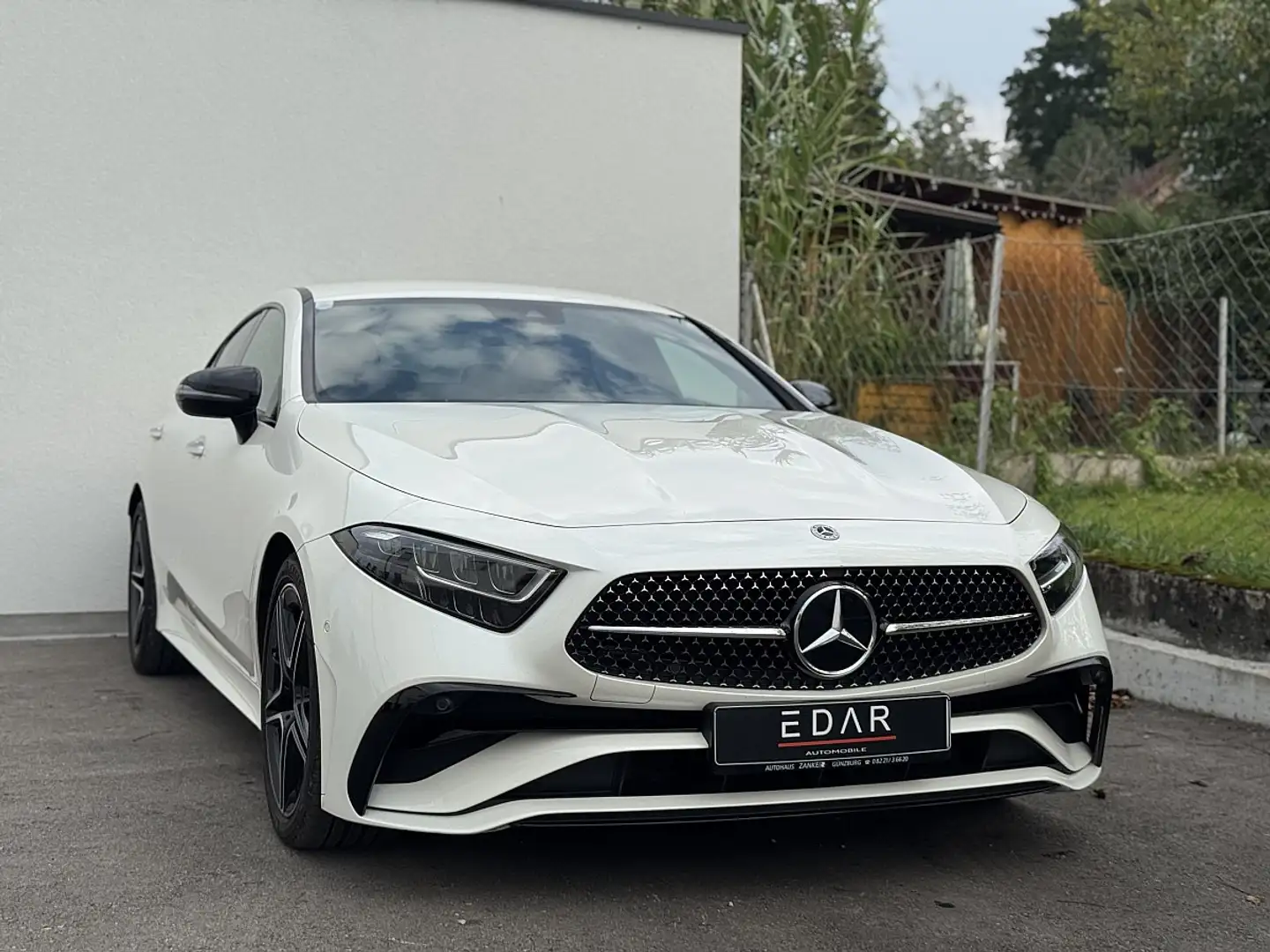 Mercedes-Benz CLS 220 d Aut.*AMG*Junge Sterne Garantie*Zierelemente C... Weiß - 2