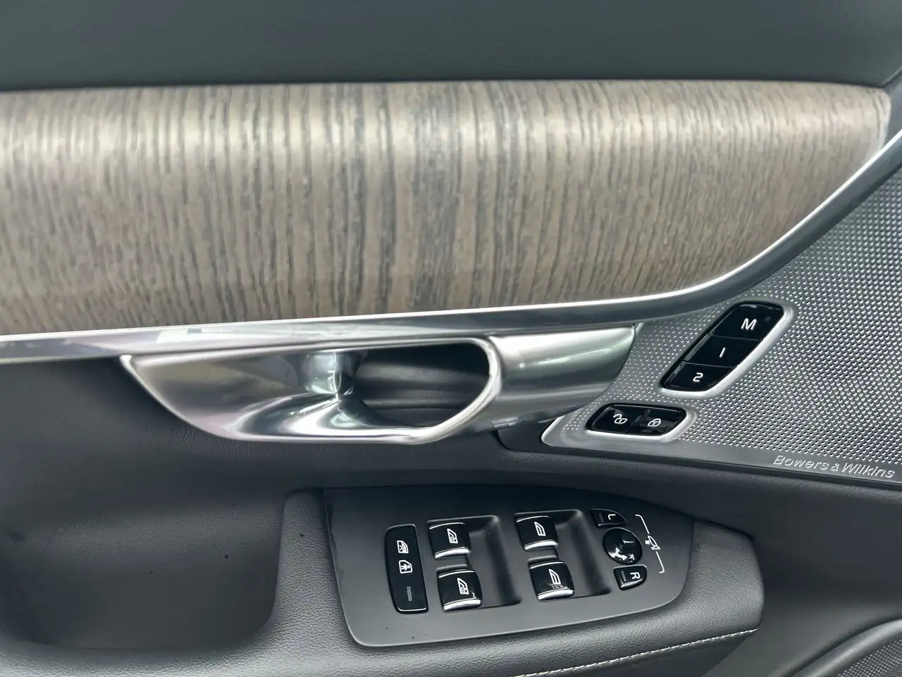 Volvo S90 снимка Volvo S90