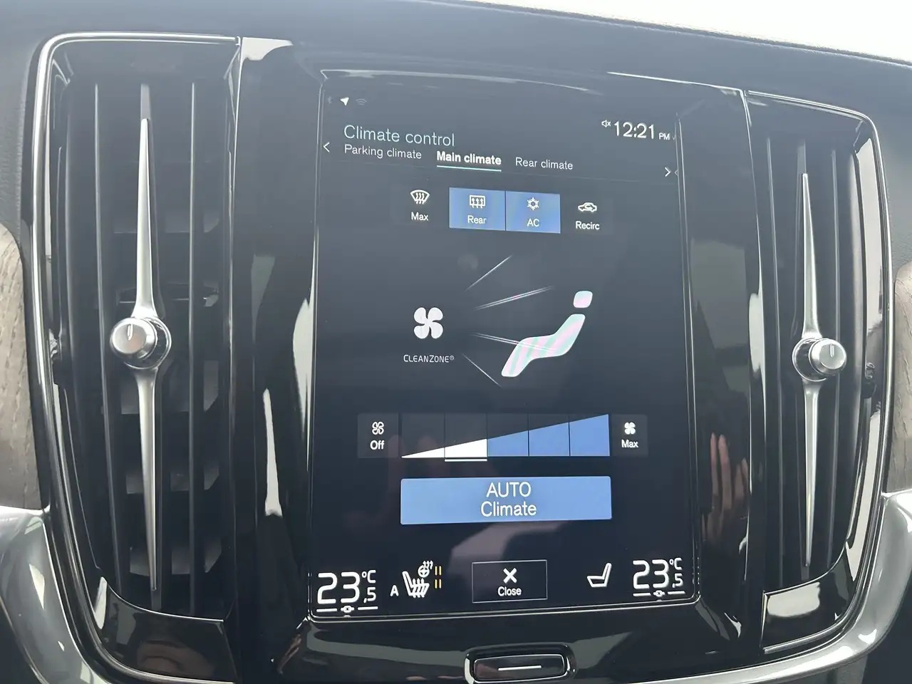 Volvo S90 снимка Volvo S90