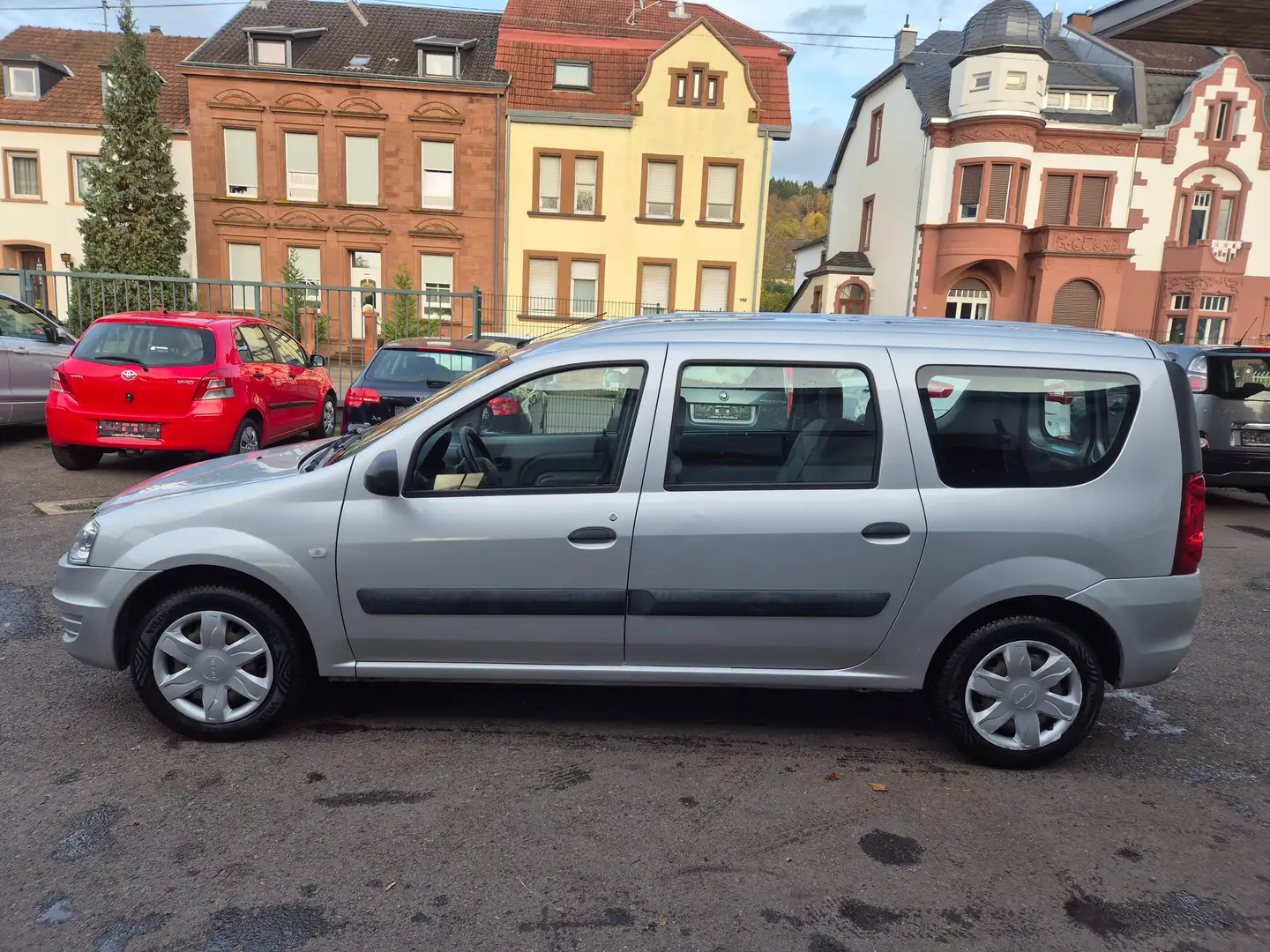 Dacia Logan MCV 1,5 dCi Ambiance " TÜV / AU neu " Grau - 1