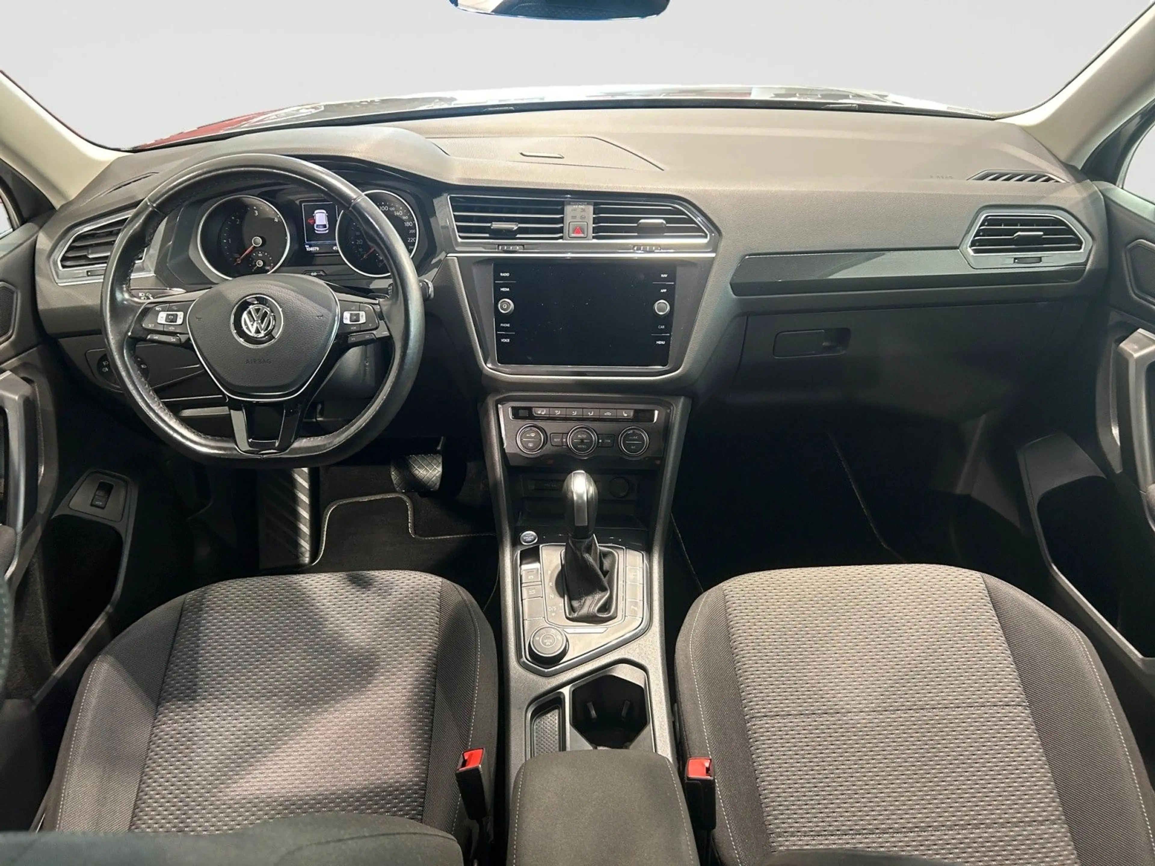 Volkswagen Tiguan Allspace Com. DSG 4M SITZ ACC — photo 10