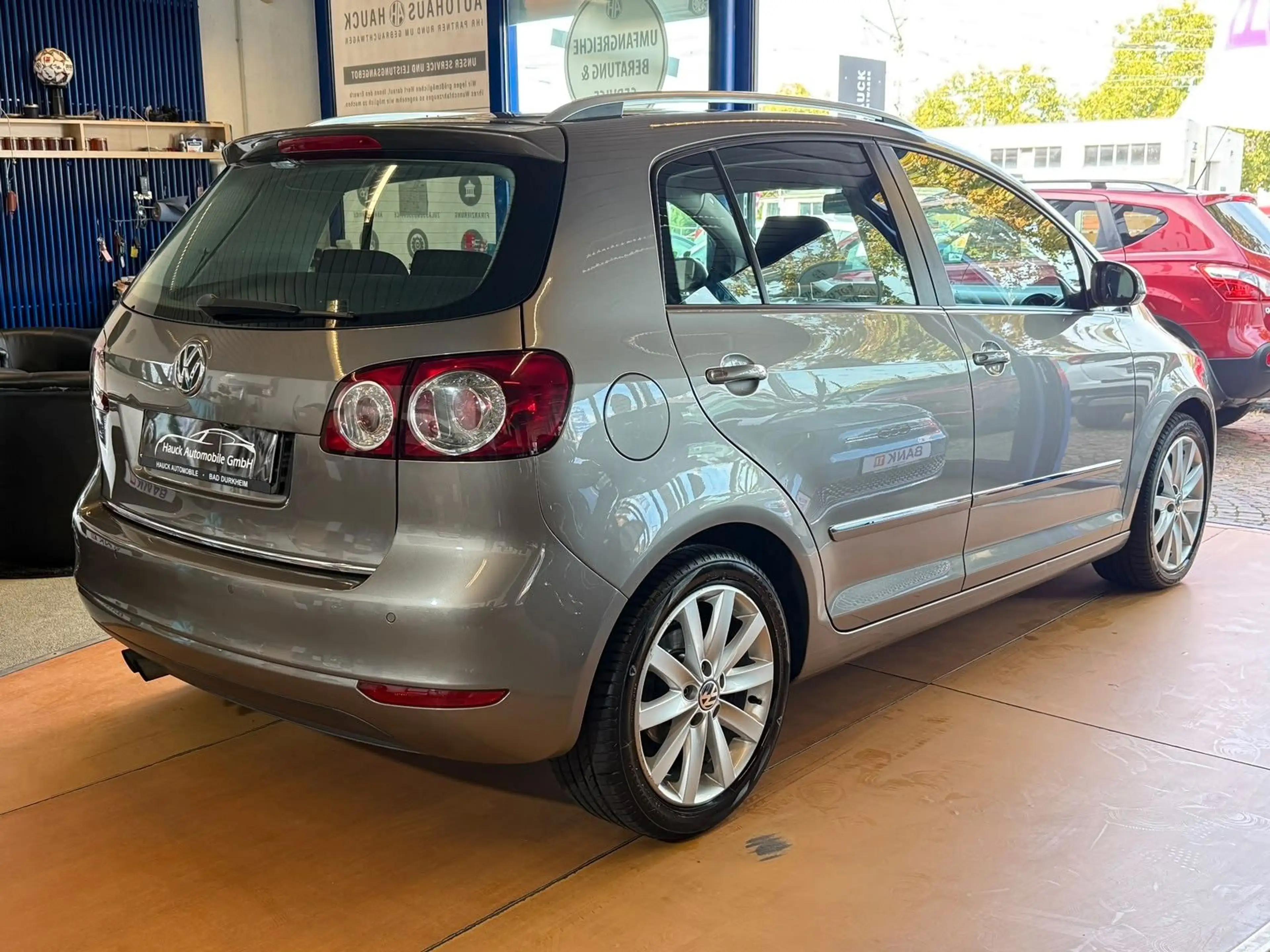Volkswagen Golf Plus VI HighlineAutomatik / SHZ / Klimaauto — photo 5