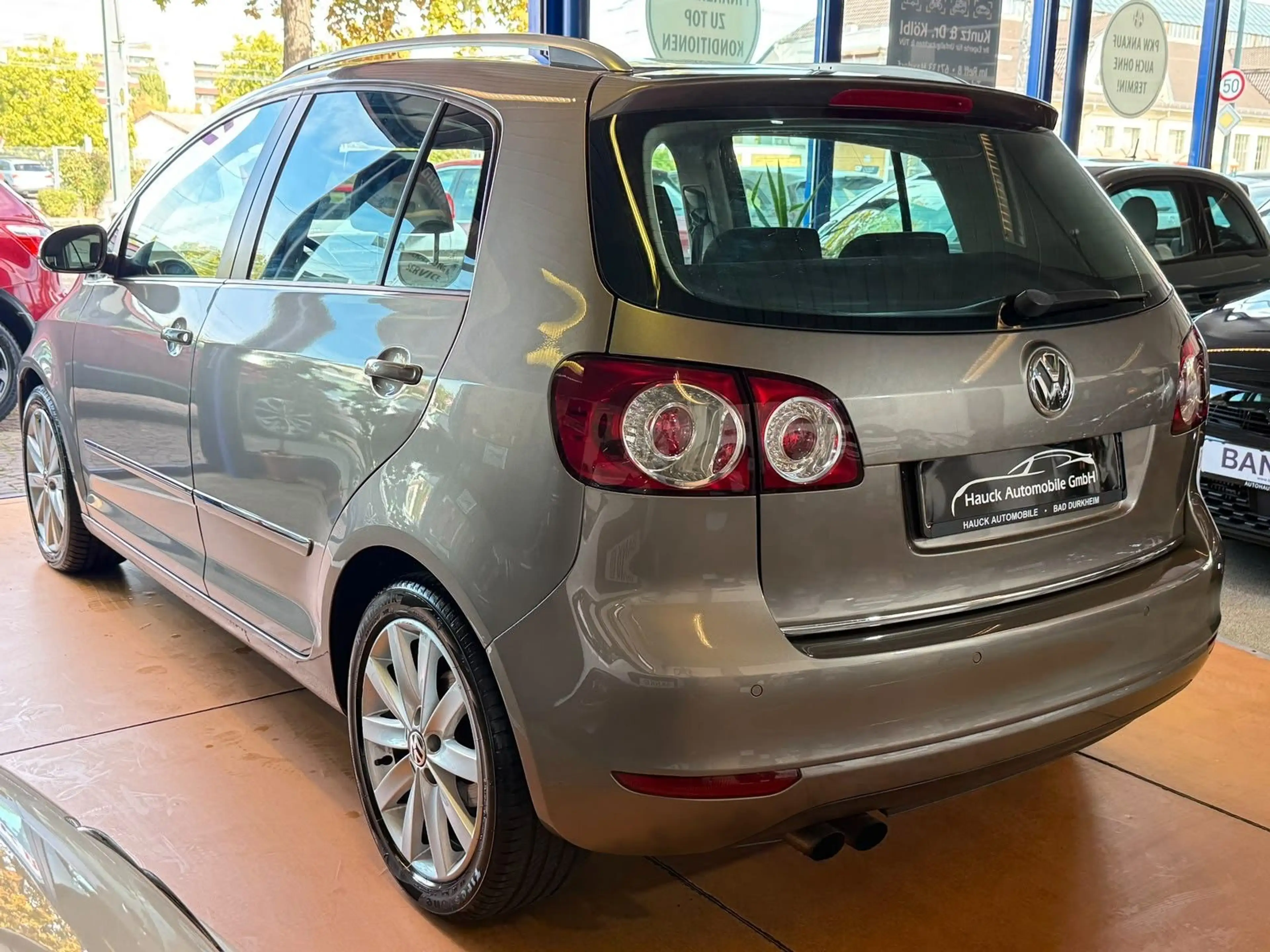 Volkswagen Golf Plus VI HighlineAutomatik / SHZ / Klimaauto — photo 3