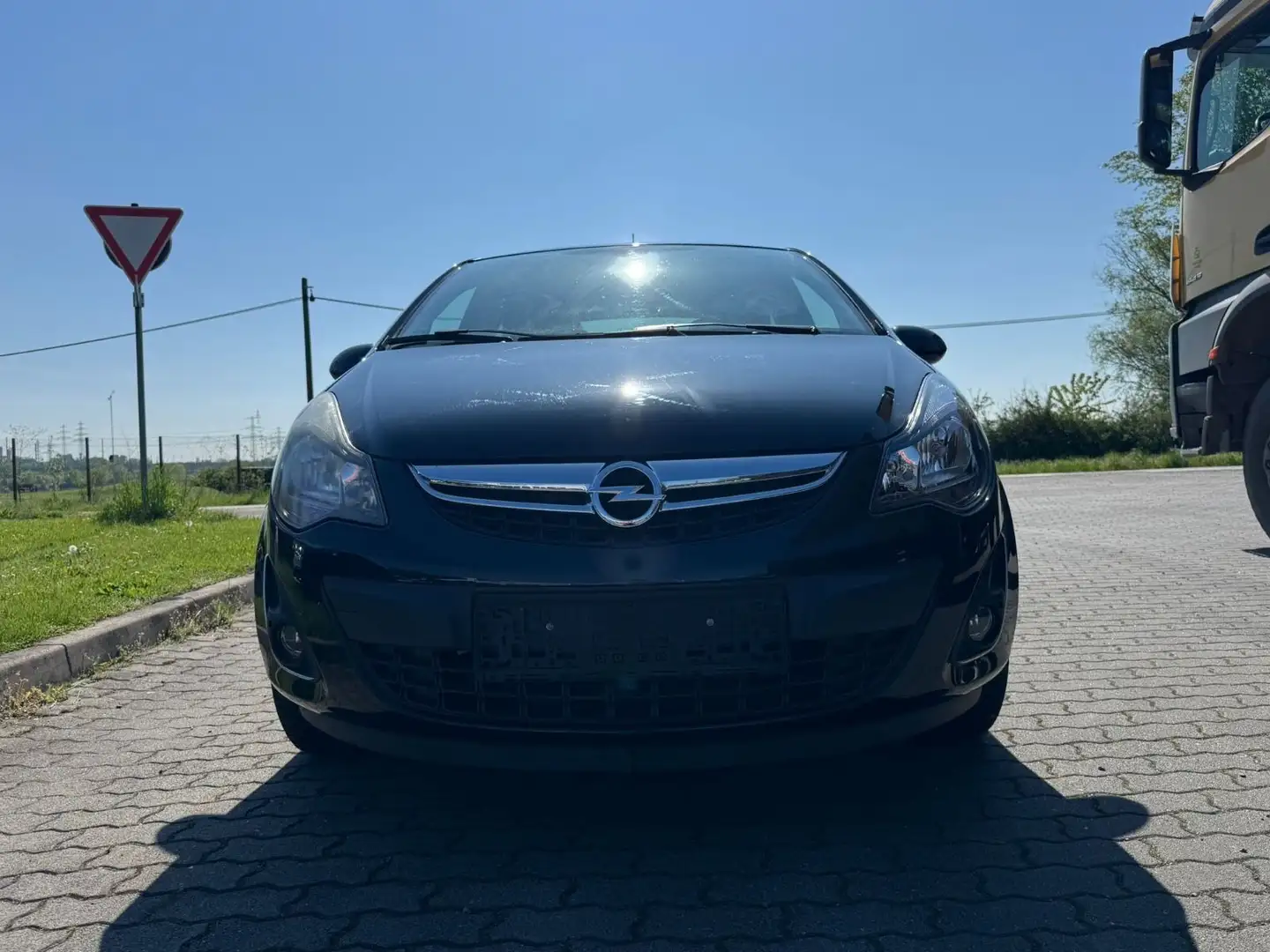 Opel Corsa D Energy Zwart - 2