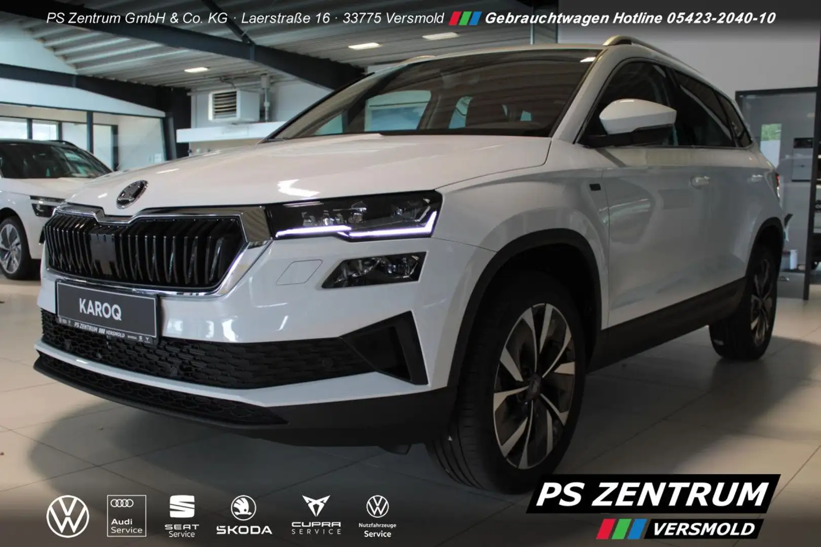 Skoda Karoq 1.5 TSI DSG Tour AHK MATRIX NAVI ACC WINTER Weiß - 1