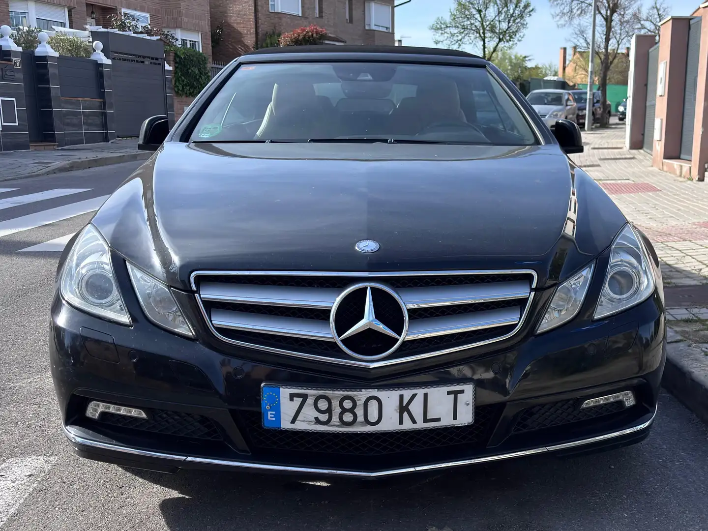 Mercedes-Benz E 250 E Cabrio 250 CGI BE Aut. Negro - 1