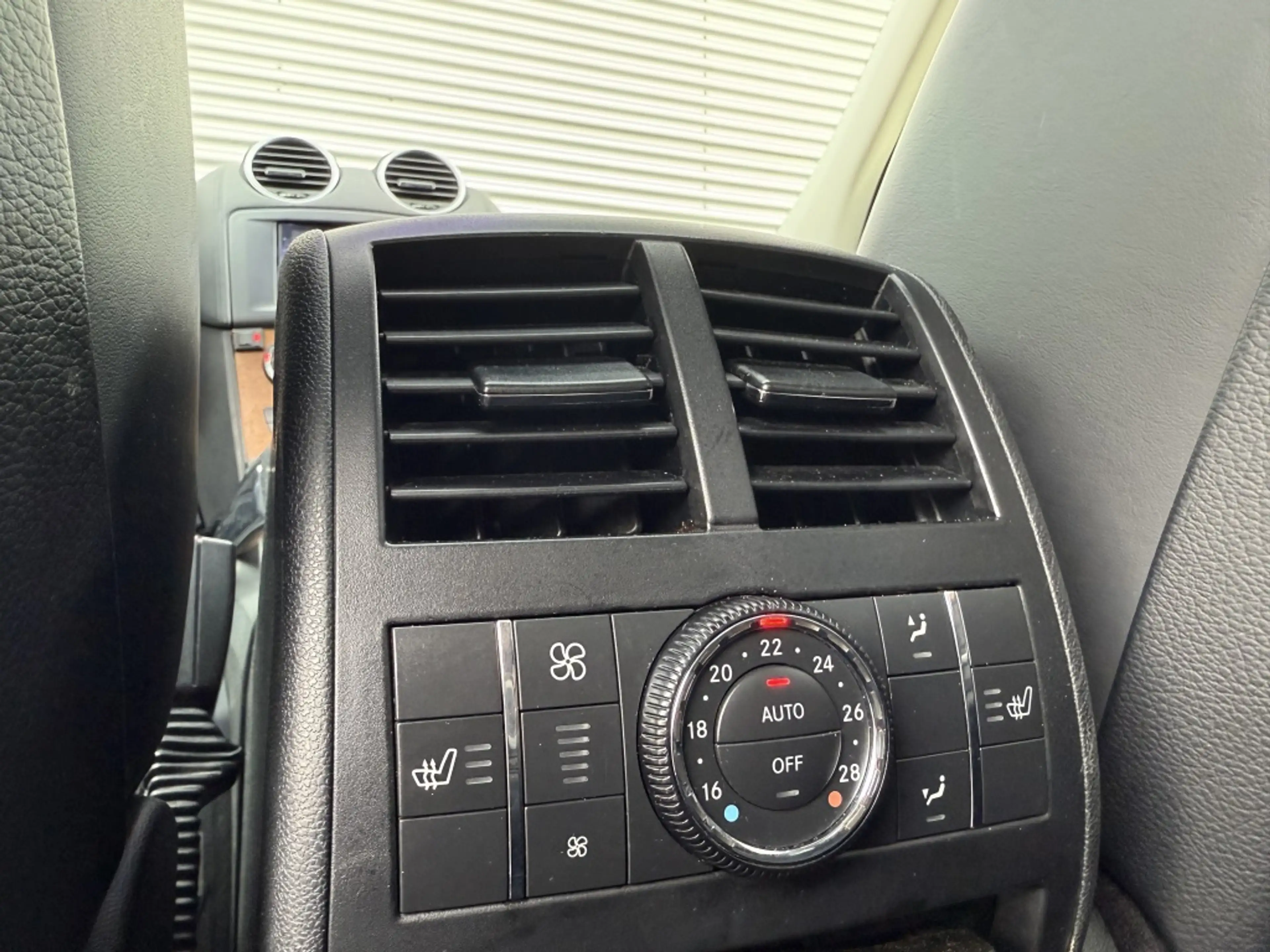 Mercedes-Benz GL 500 BTW Camera 7-Persoons Stoel ventilatie Luchtvering — photo 14
