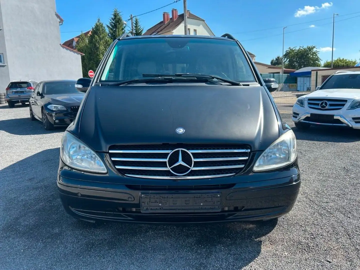 Mercedes-Benz Viano 2.2 CDI 6-SITZER AUT + KAMERA + NAVI + AHK Schwarz - 2