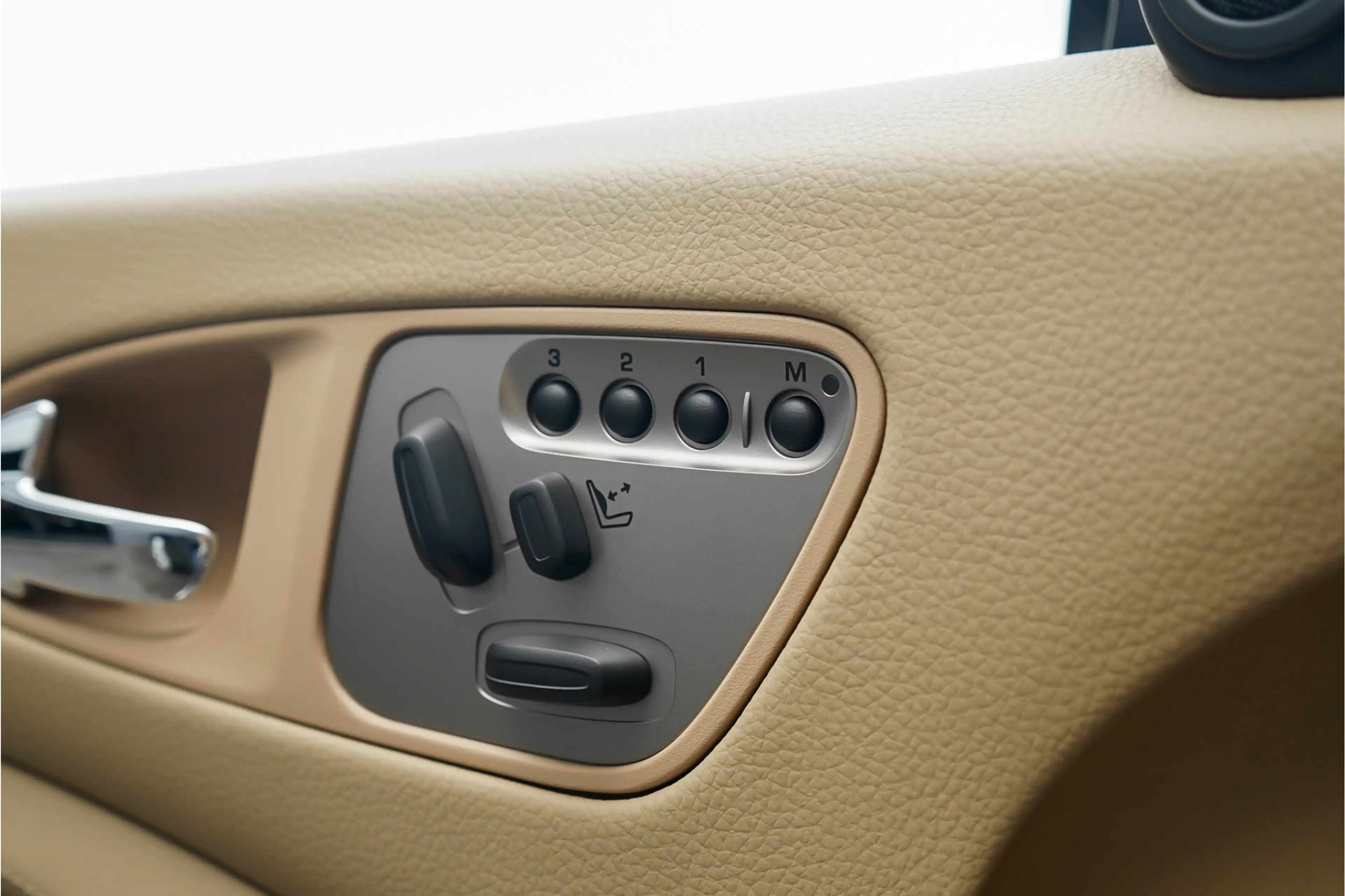 Jaguar XKR 4.2 V8 Convertible 417PK Indigo Blue NL Auto — photo 32