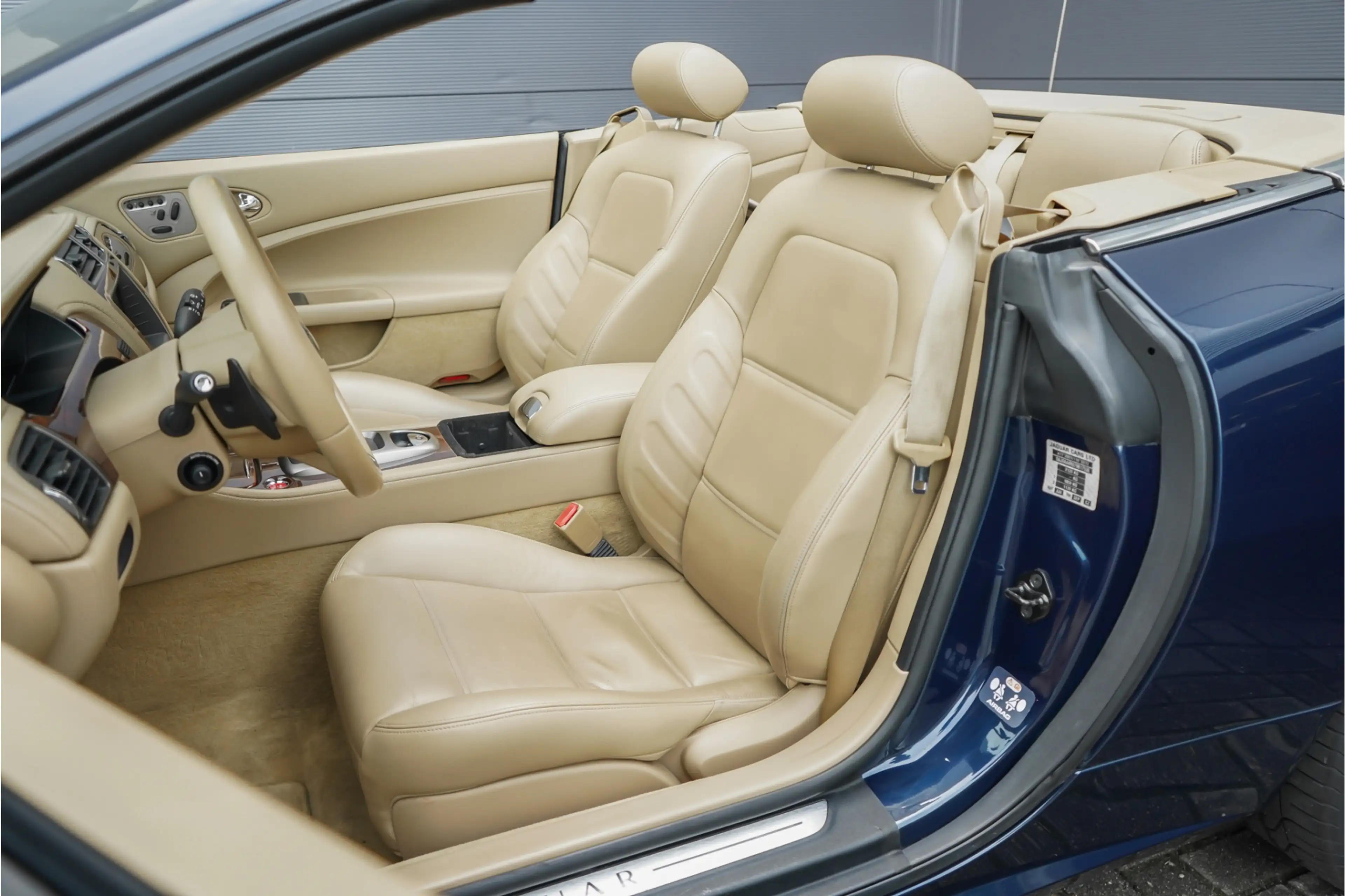 Jaguar XKR 4.2 V8 Convertible 417PK Indigo Blue NL Auto — photo 5