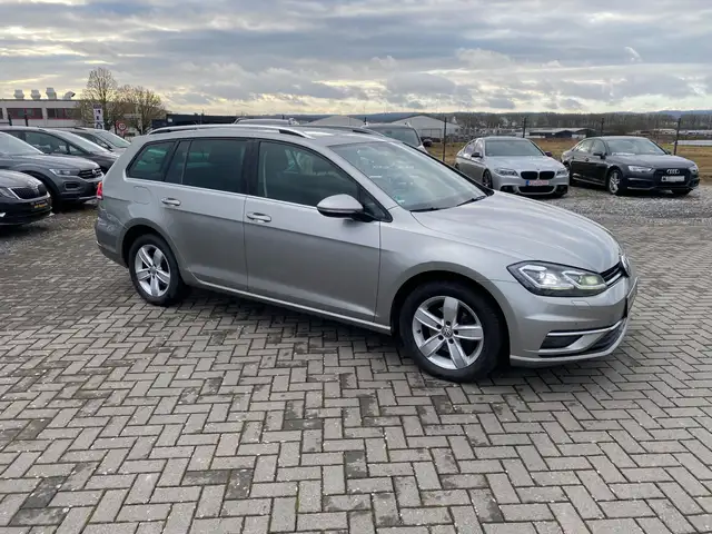 Volkswagen Golf Variant Highline BMT/Start-Stopp.LED Xenon.Leder Alcantara