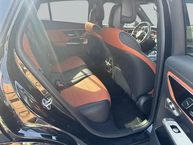 Mercedes-Benz GLC view 11