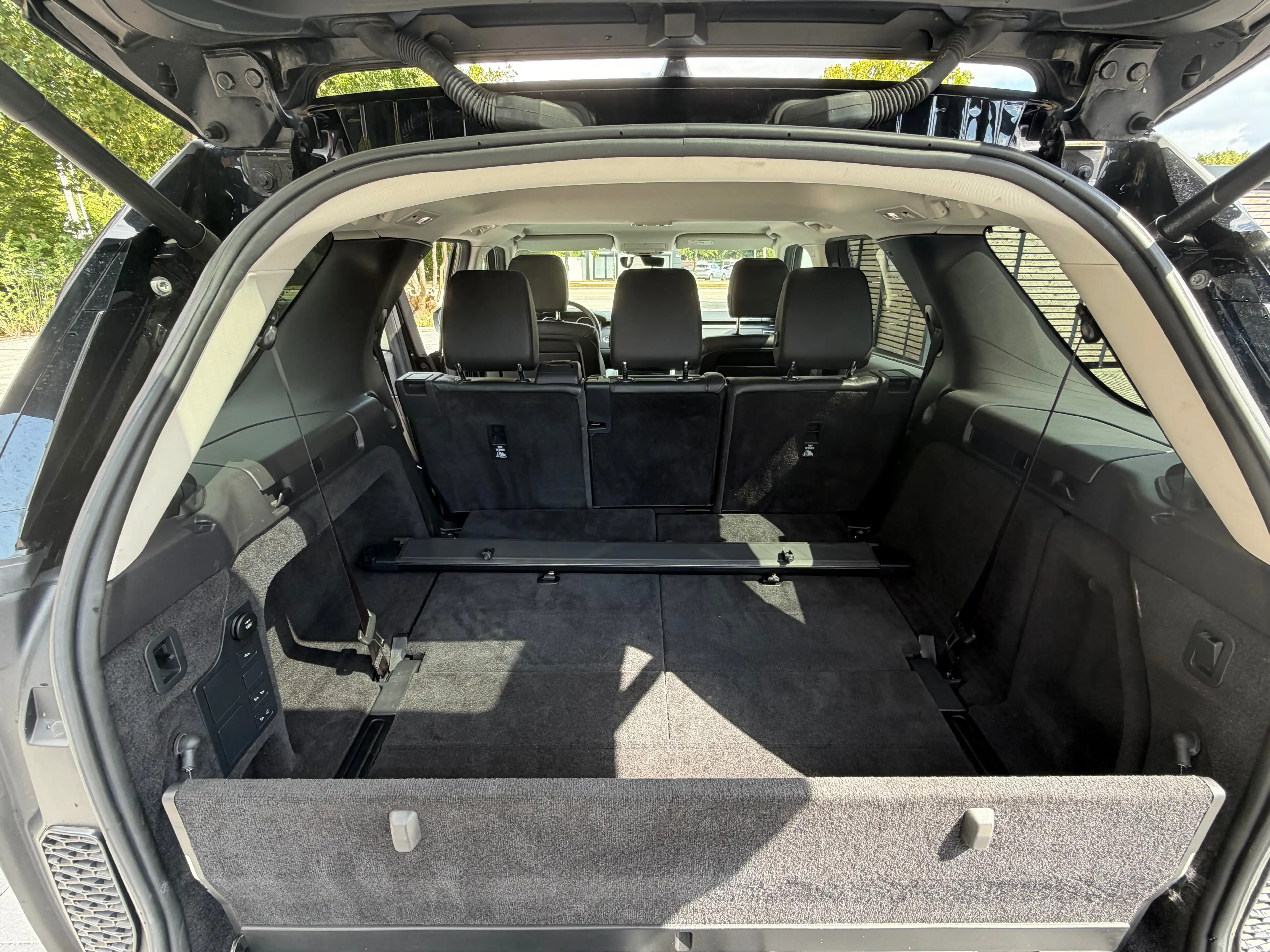 Land Rover Discovery HSE SD4 / 7 SITZE / TÜV NEU / TOP AUSSTATTUNG — photo 12