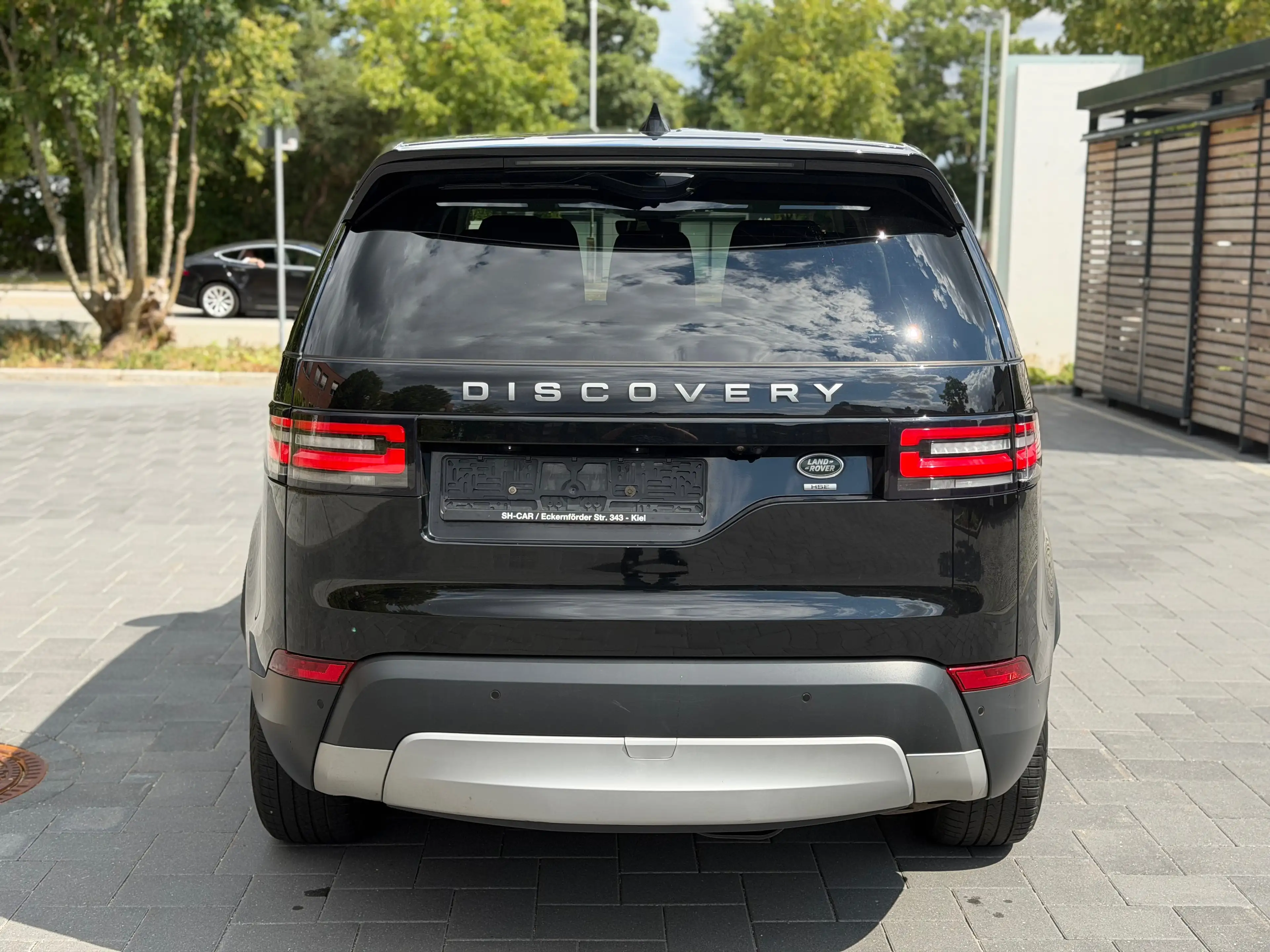 Land Rover Discovery HSE SD4 / 7 SITZE / TÜV NEU / TOP AUSSTATTUNG — photo 3
