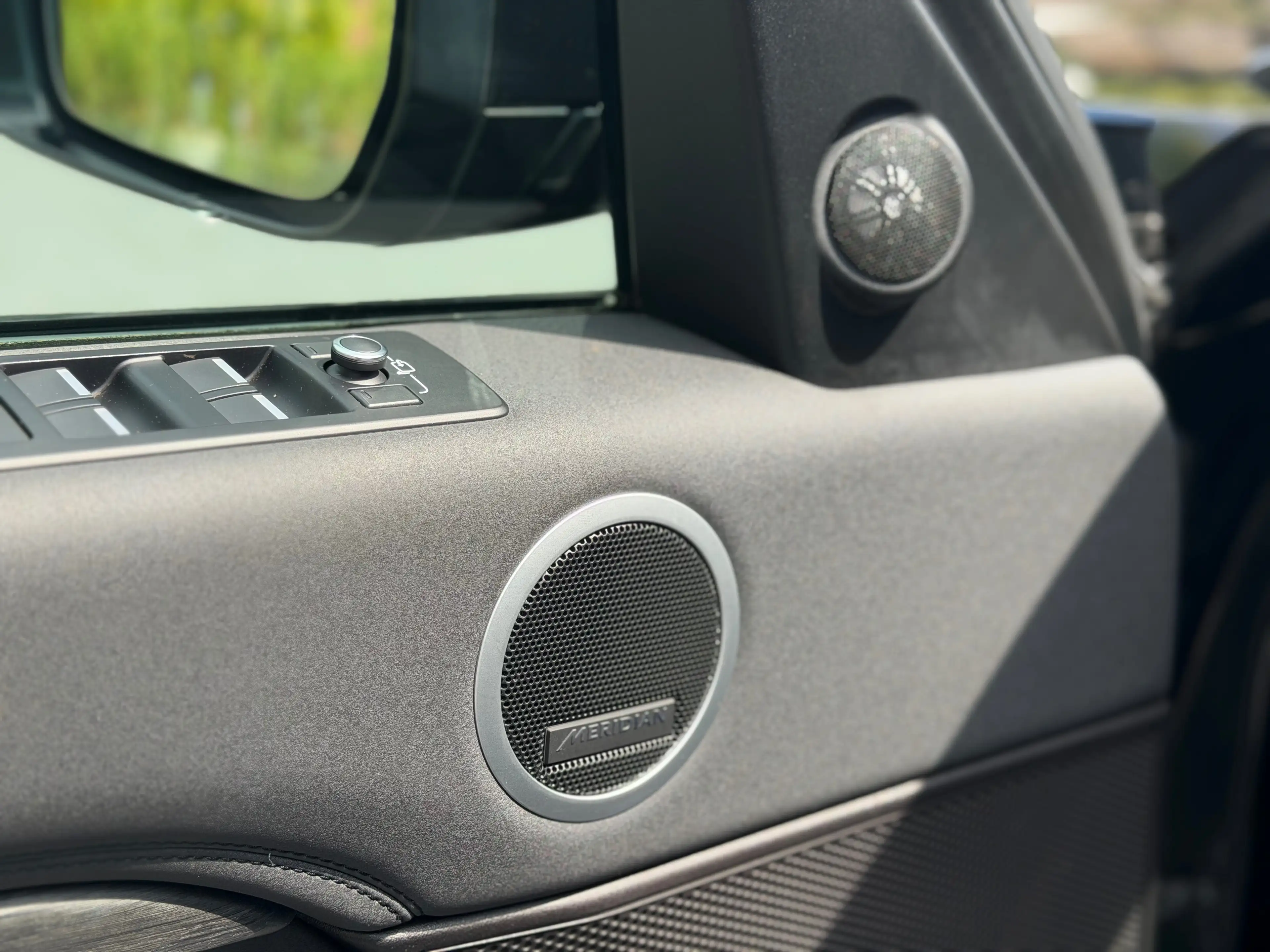 Land Rover Discovery HSE SD4 / 7 SITZE / TÜV NEU / TOP AUSSTATTUNG — photo 15