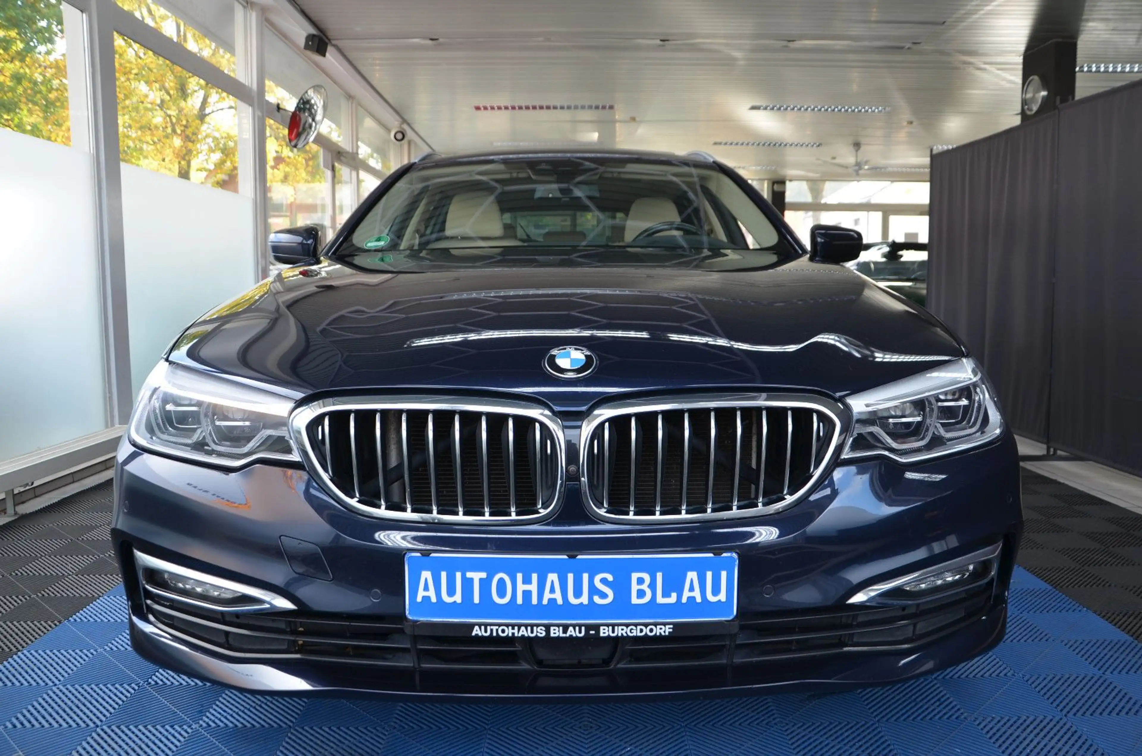 BMW 540 d xDrive Luxury Line Touring *PANORAMA*LED* — photo 2